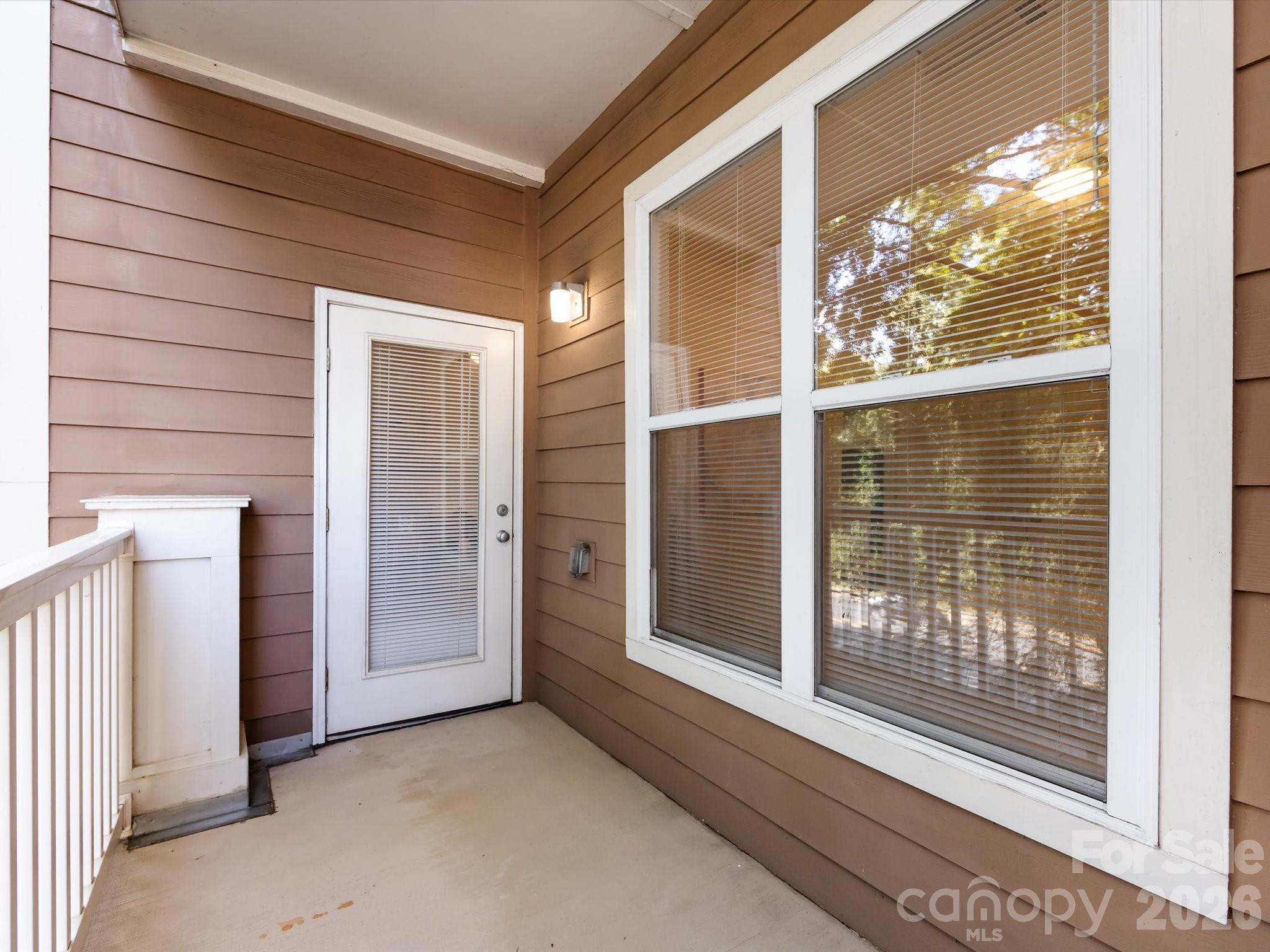 1000 E Woodlawn Road #113 — Charlotte