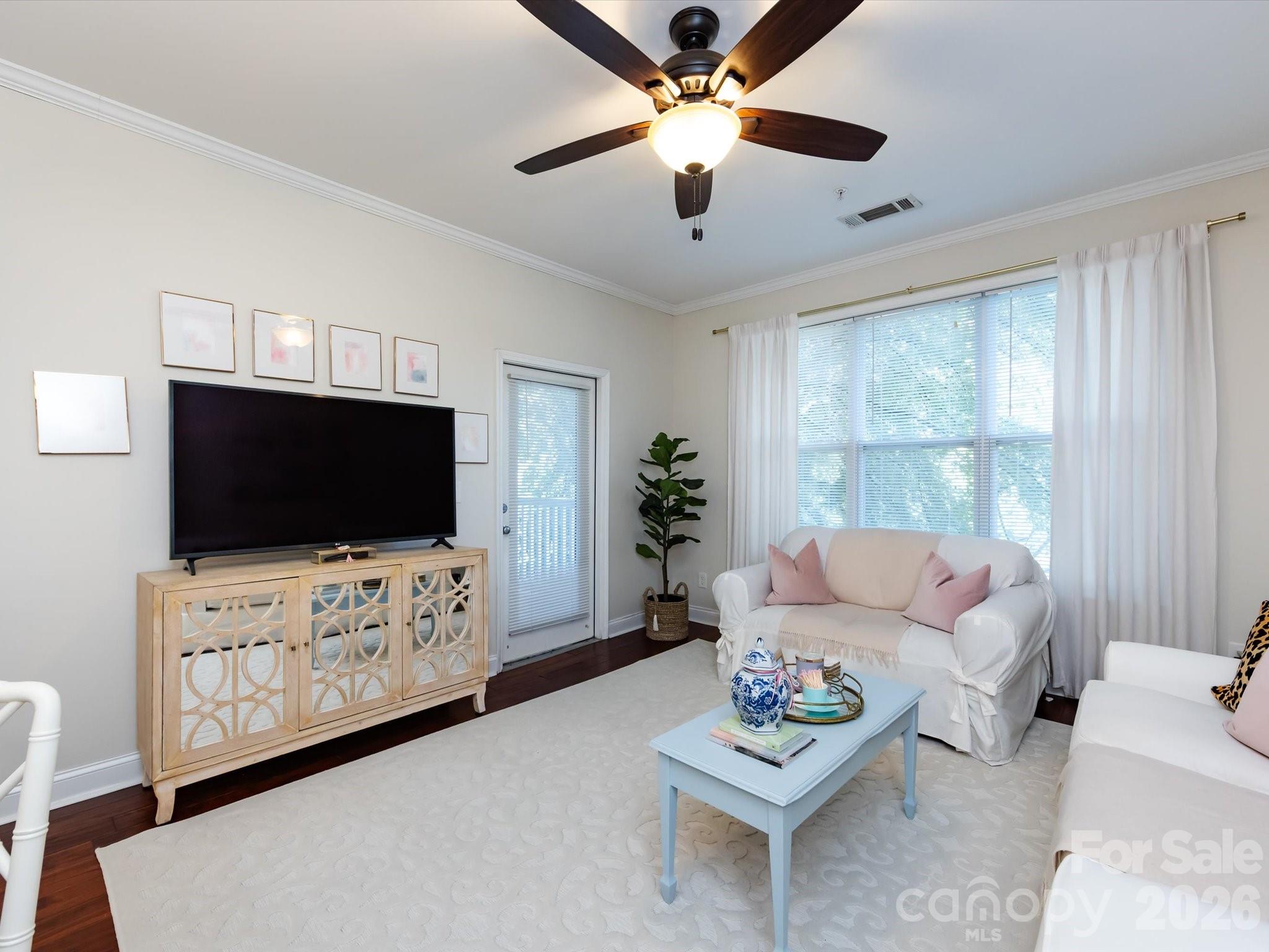 1000 E Woodlawn Road #113 — Charlotte