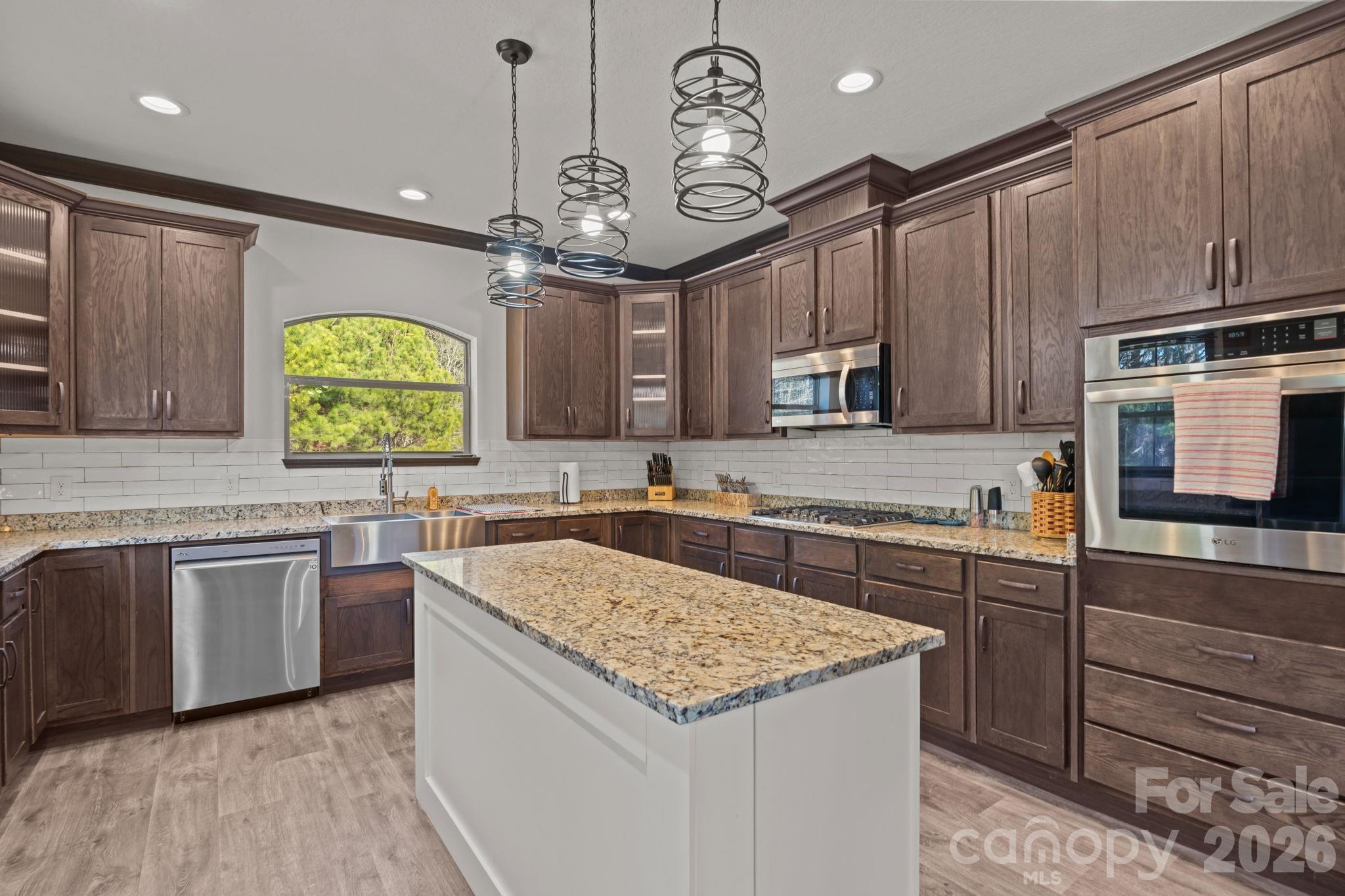 812 Mclendon Road — Morven