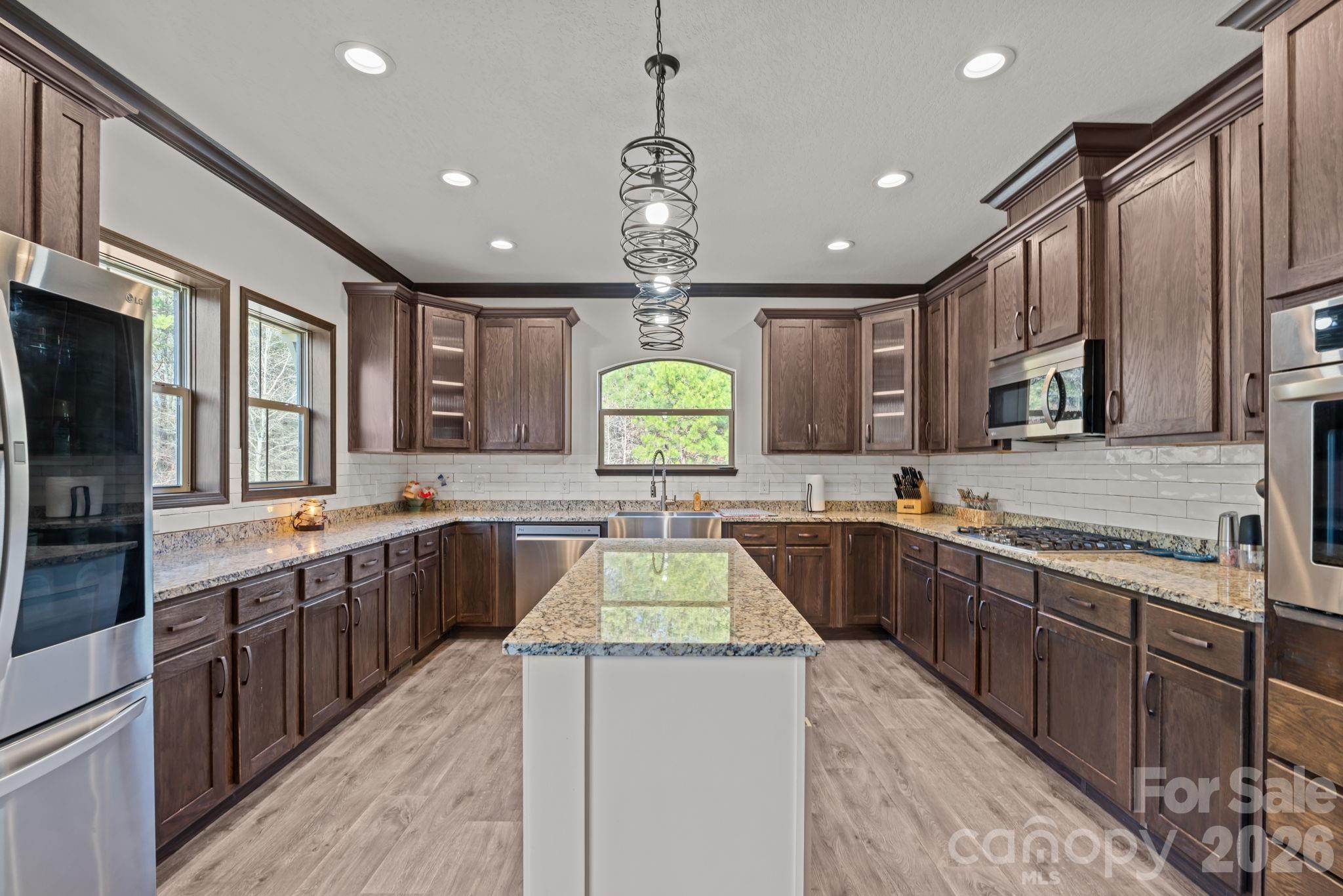 812 Mclendon Road — Morven