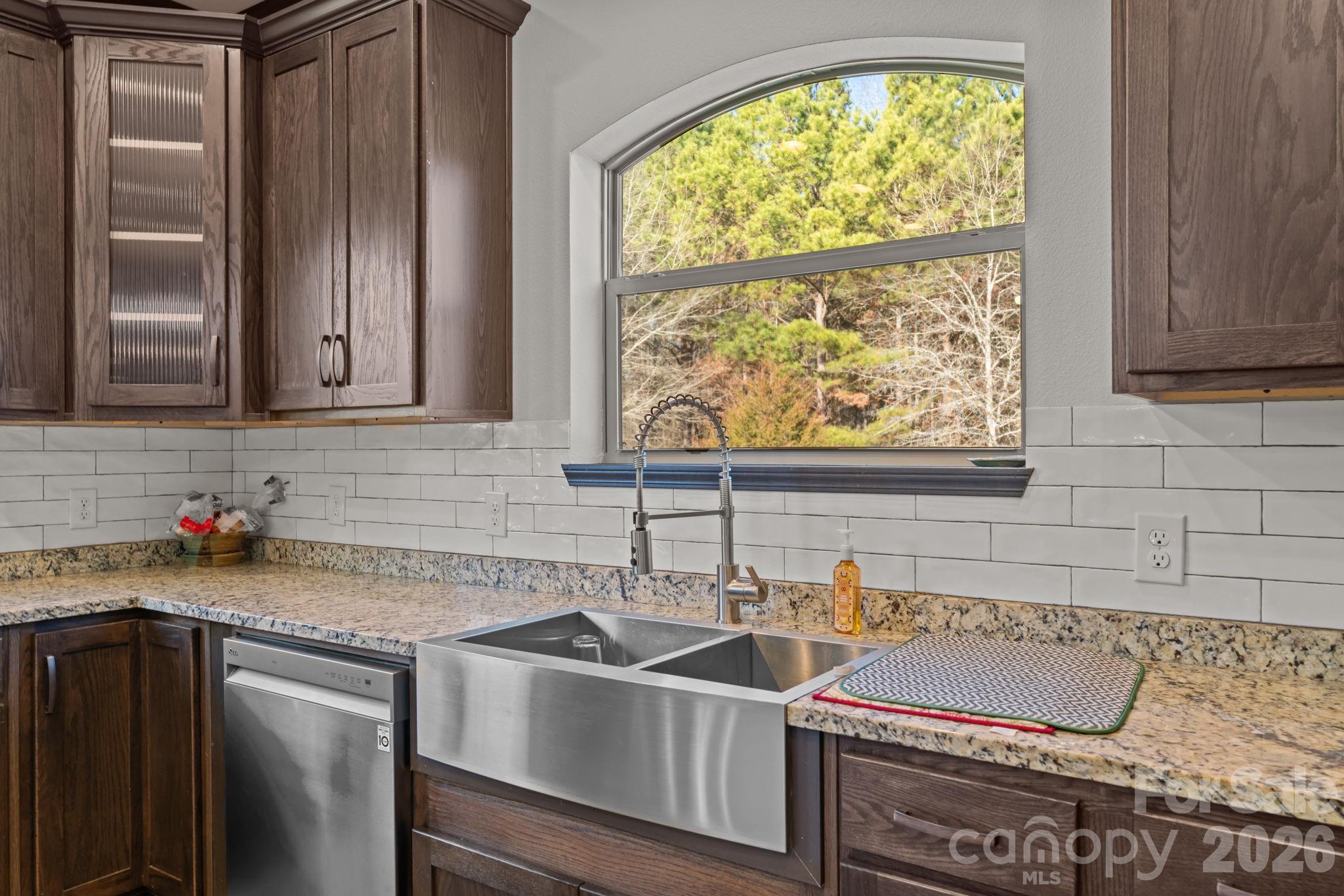 812 Mclendon Road — Morven