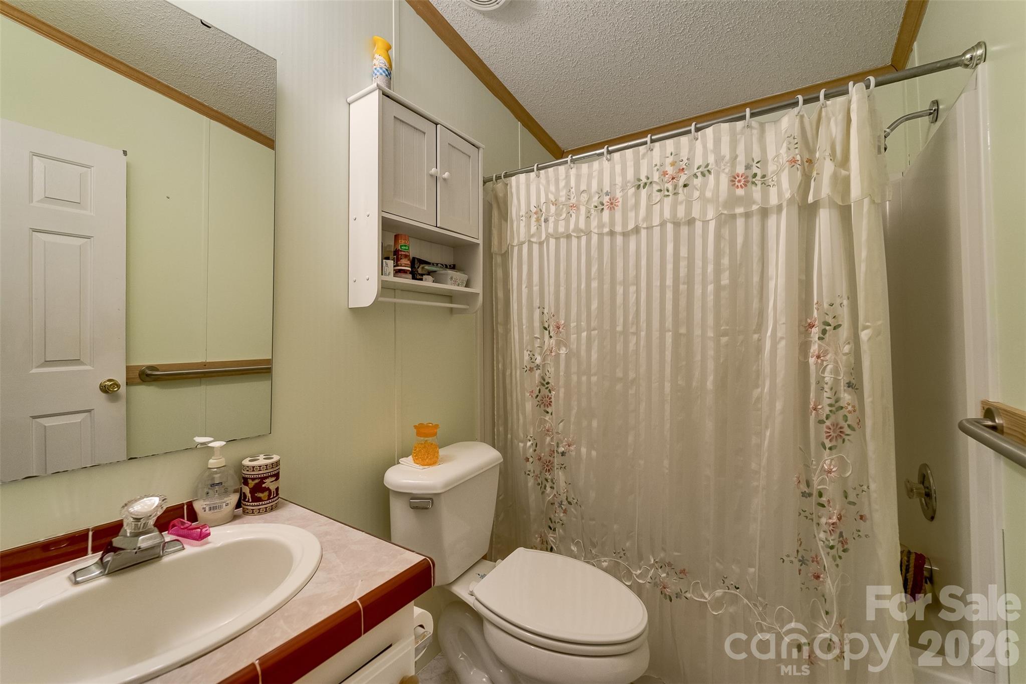 7581 Hwy 441 Highway S — Sylva