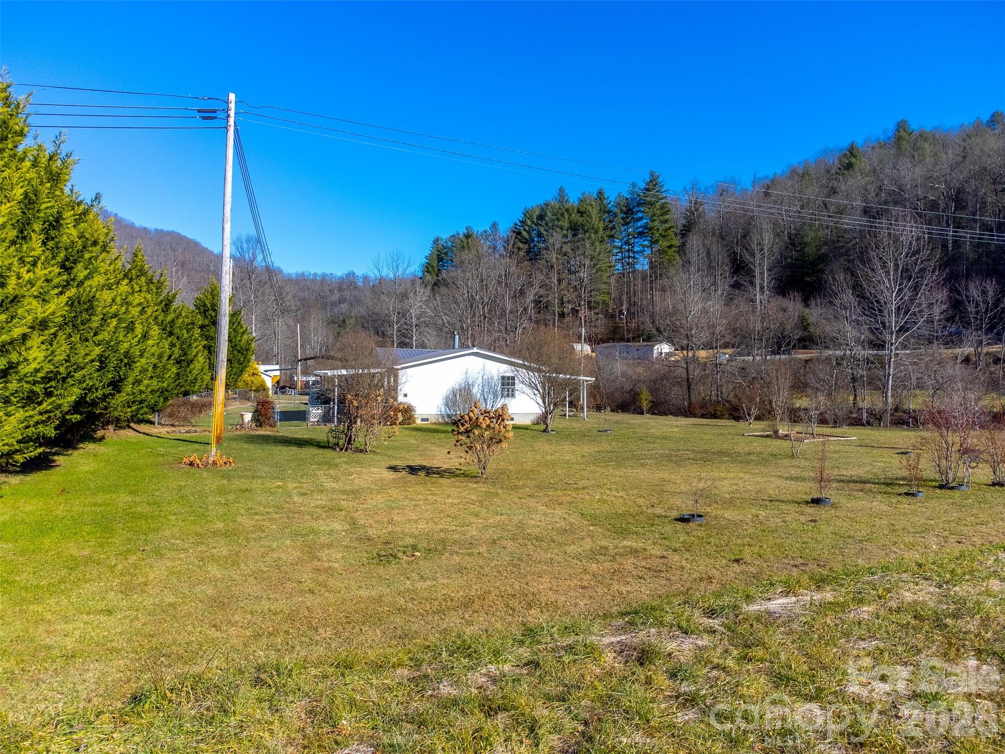 7581 Hwy 441 Highway S — Sylva