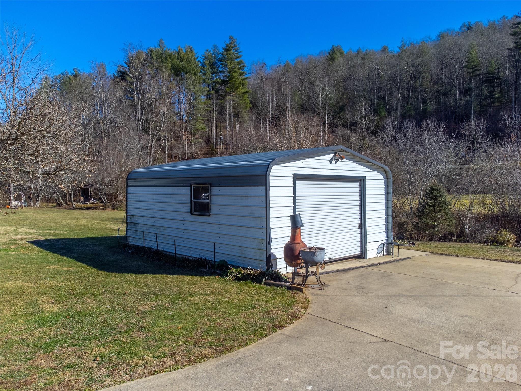 7581 Hwy 441 Highway S — Sylva