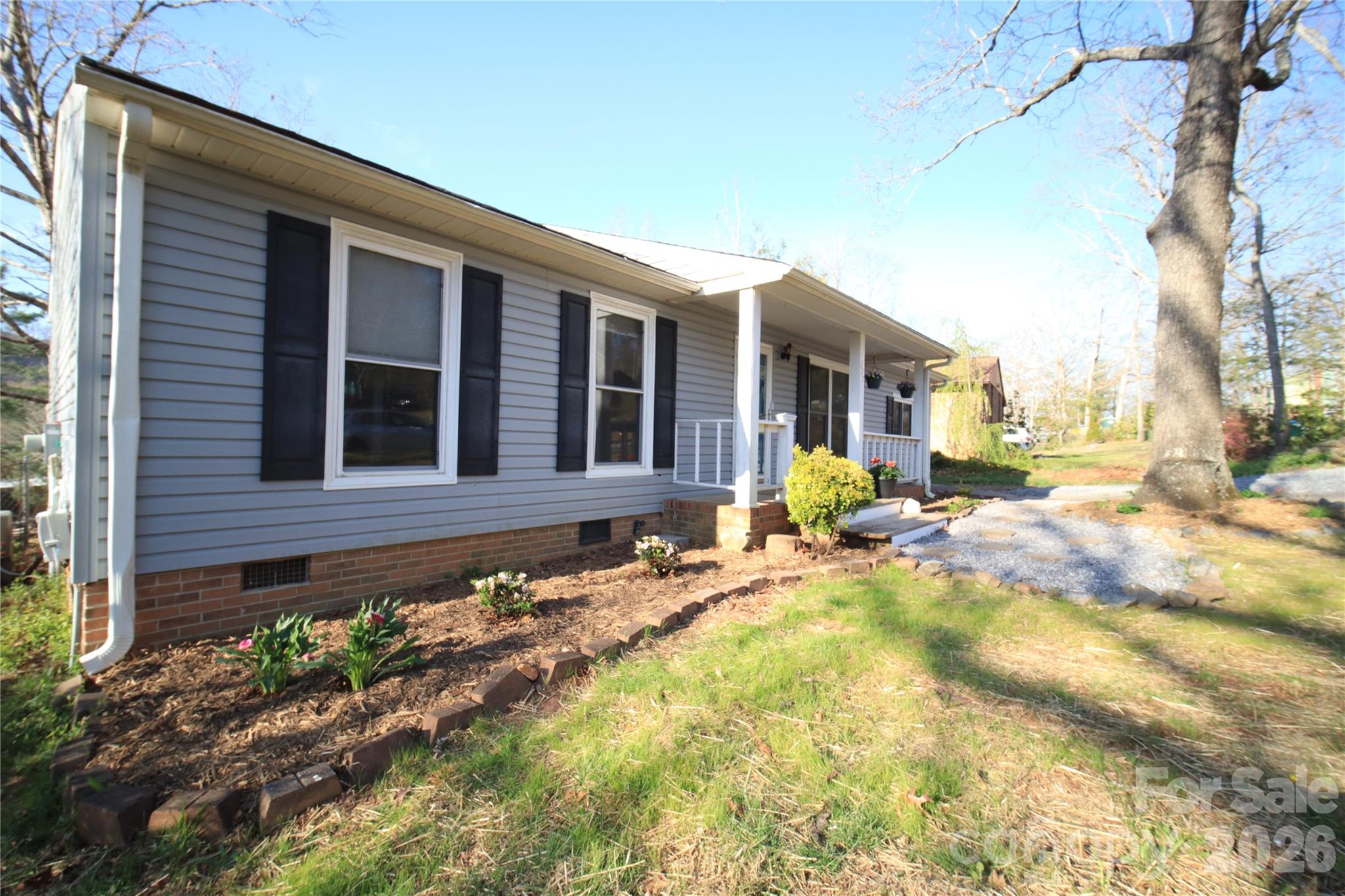 327 Heather Court — Asheville