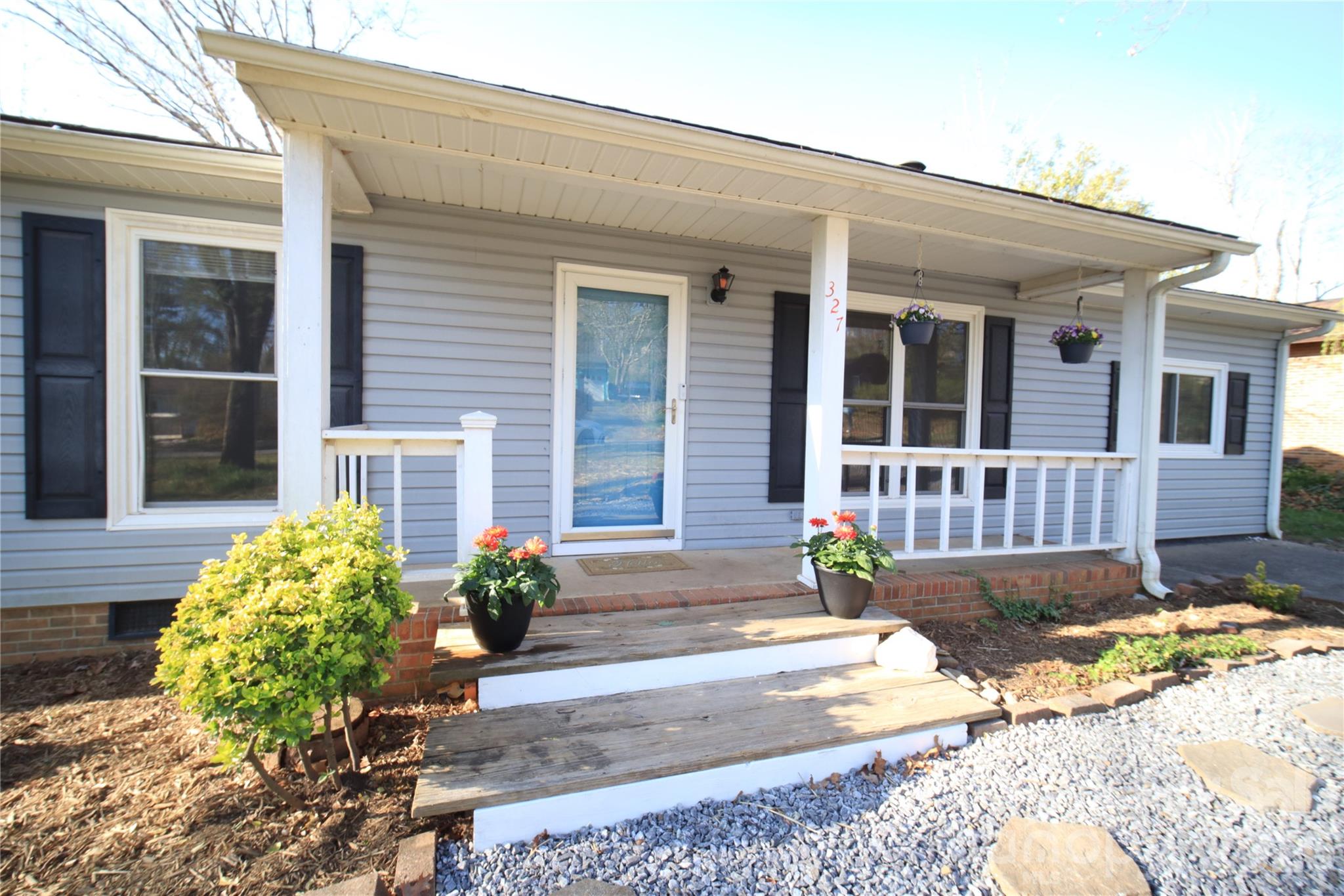 327 Heather Court — Asheville