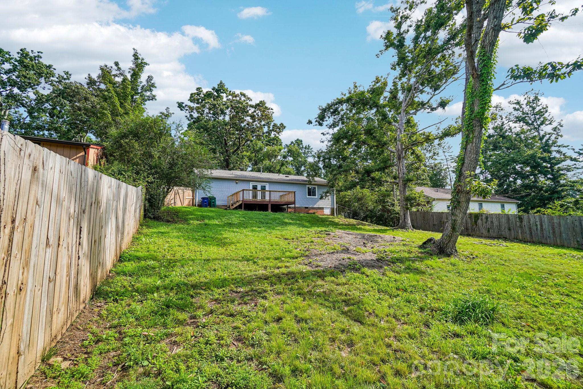 327 Heather Court — Asheville