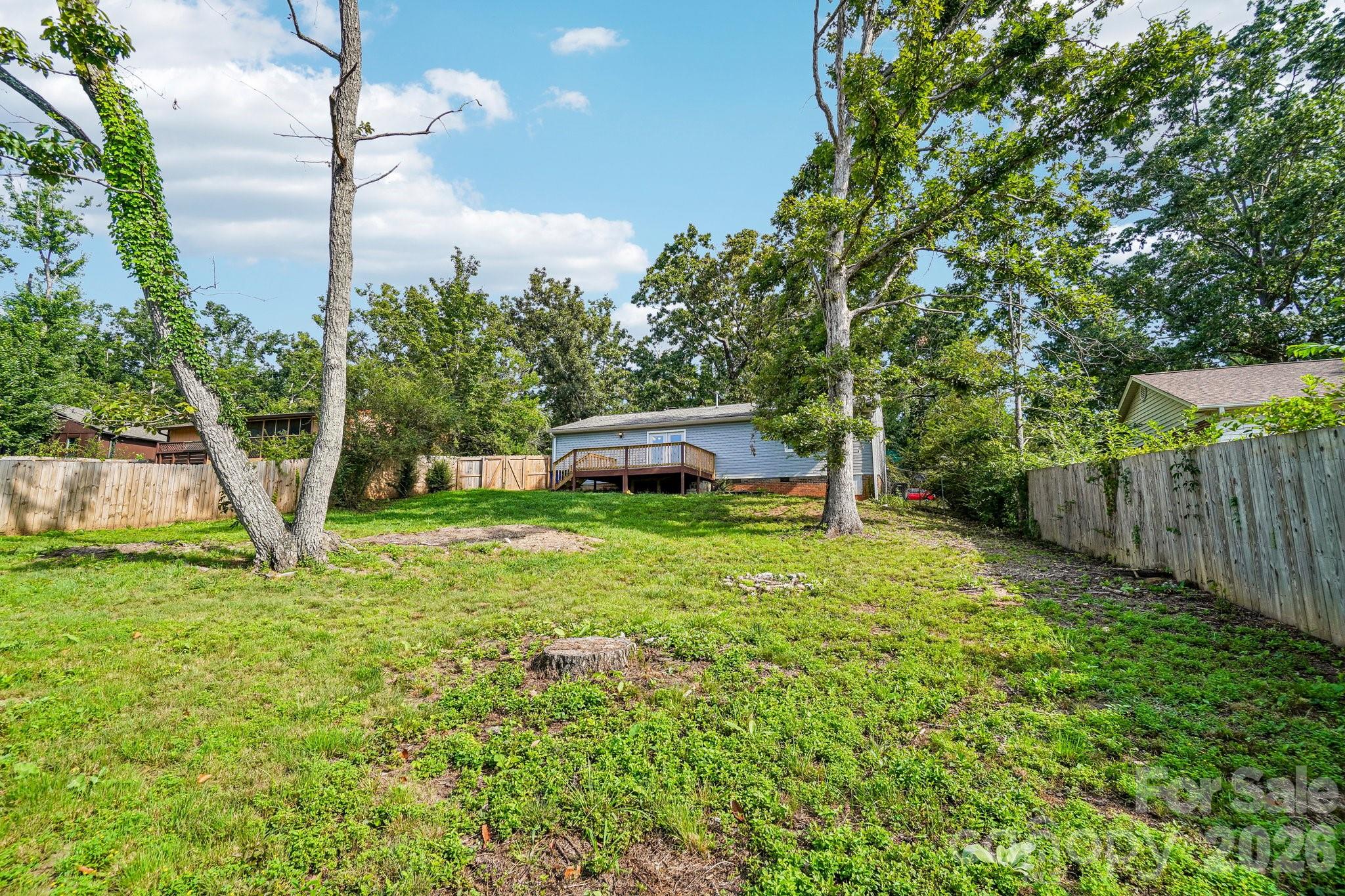 327 Heather Court — Asheville