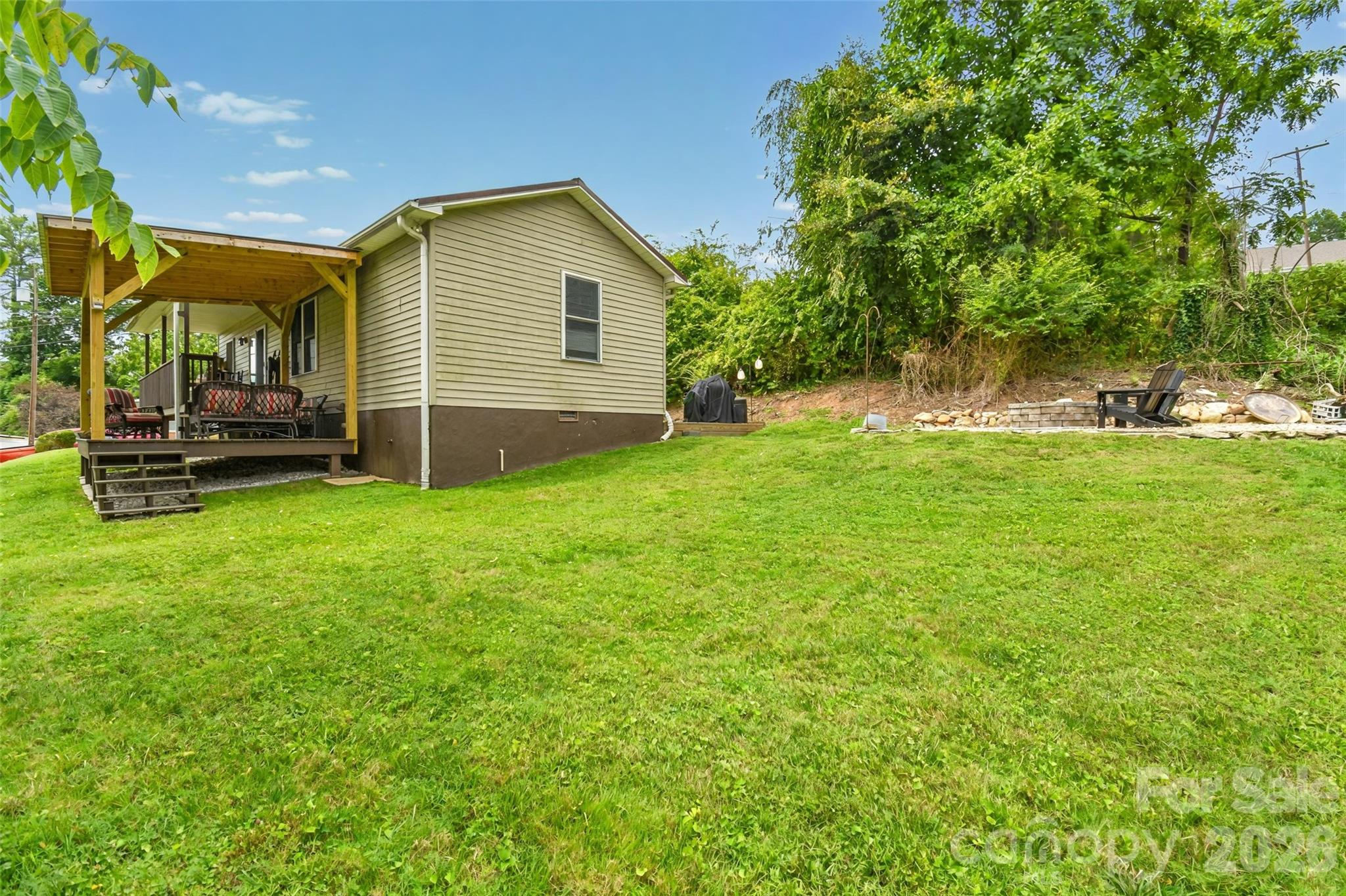 110 West Lane — Brevard