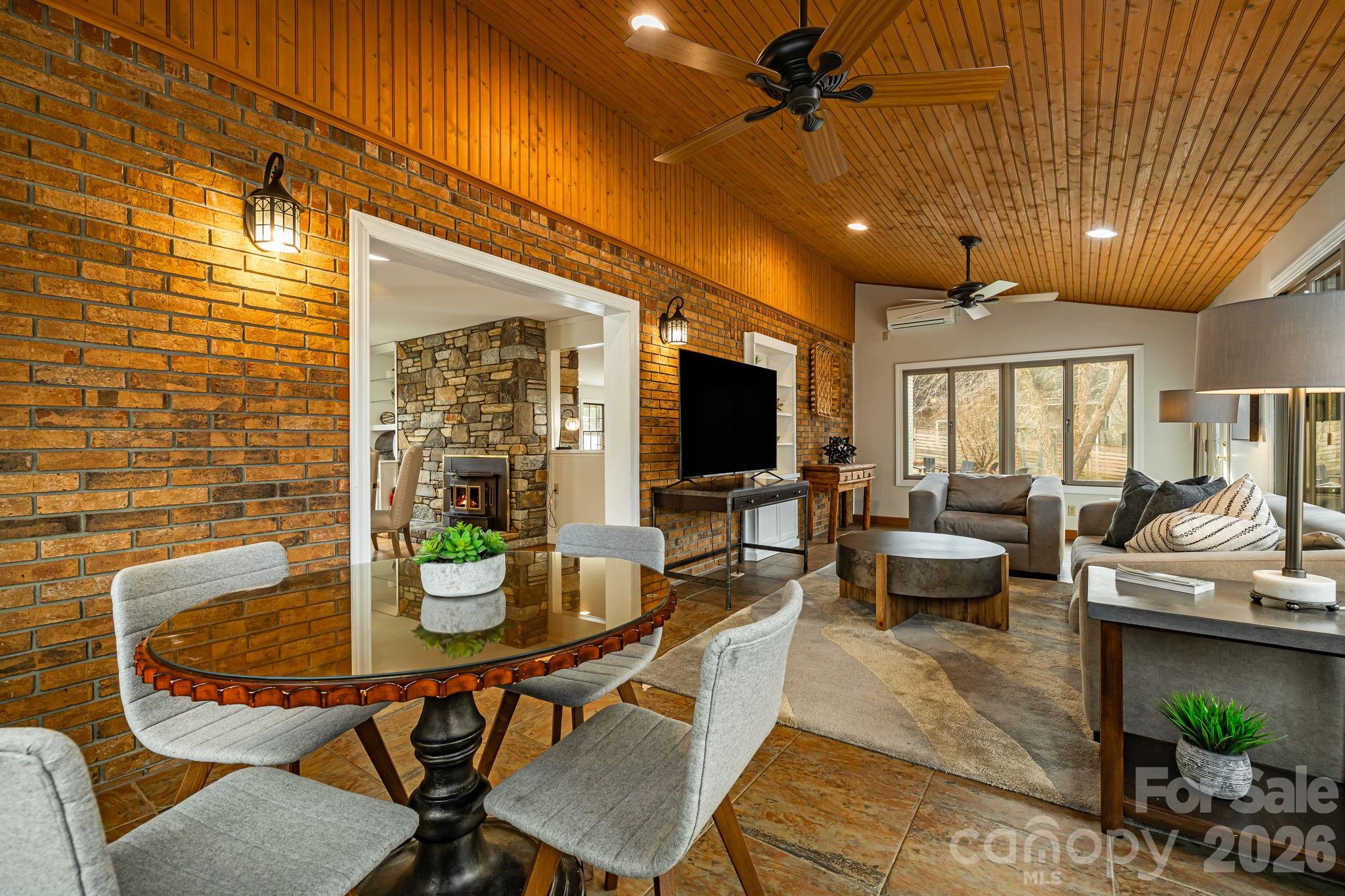 1236 Upper Brush Creek Road — Fairview