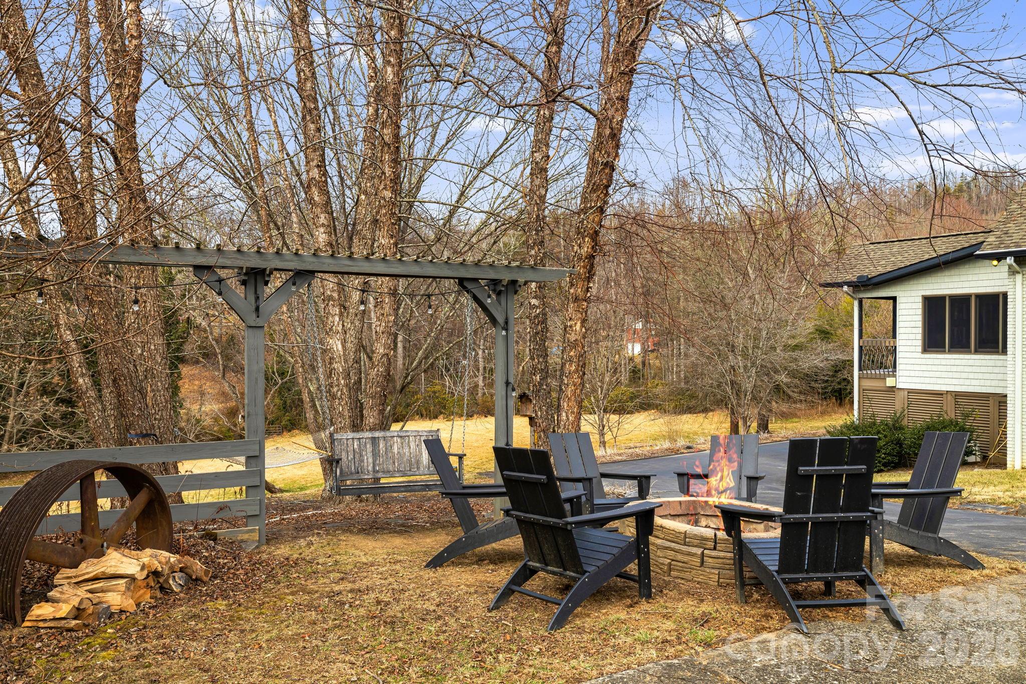 1236 Upper Brush Creek Road — Fairview
