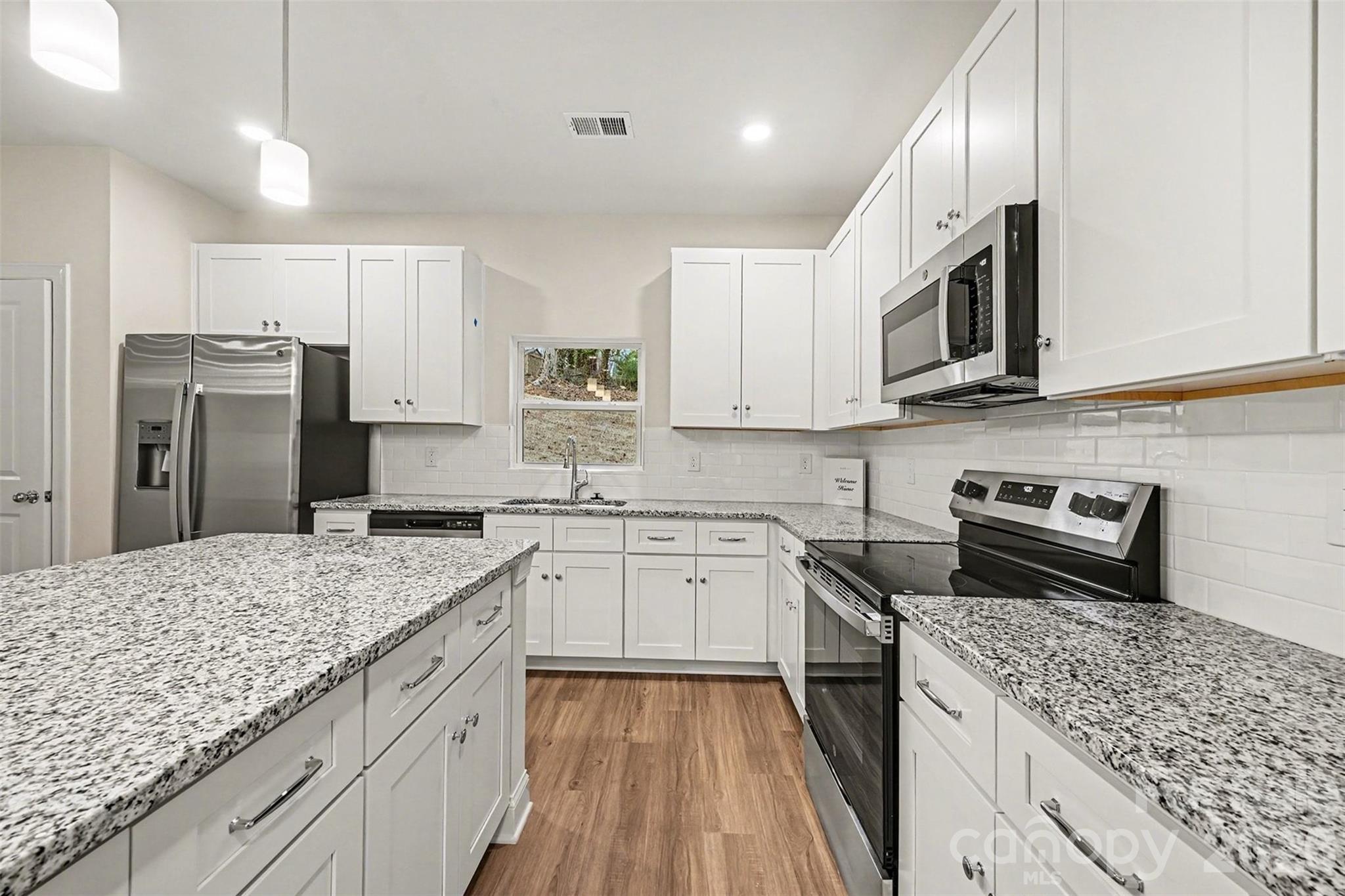 226 Oak Circle — Newton