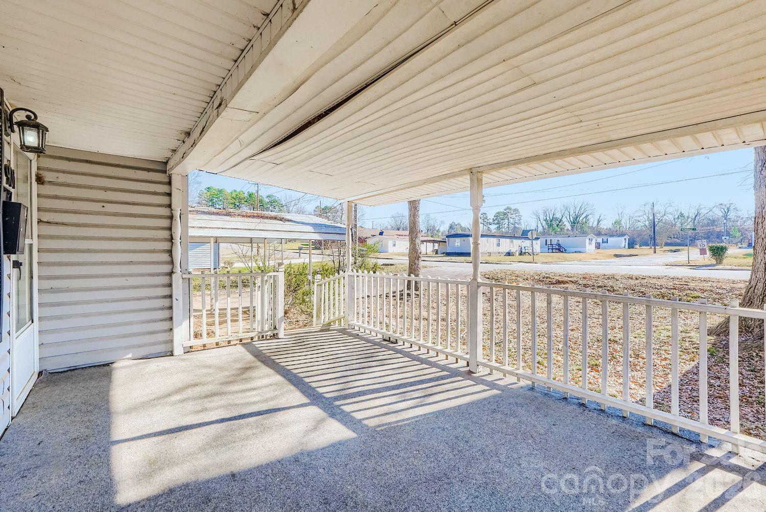 901 Klondale Street — China Grove