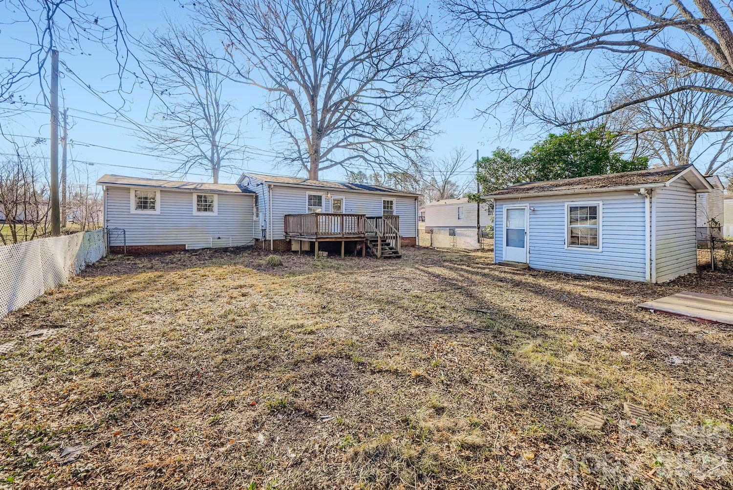 901 Klondale Street — China Grove