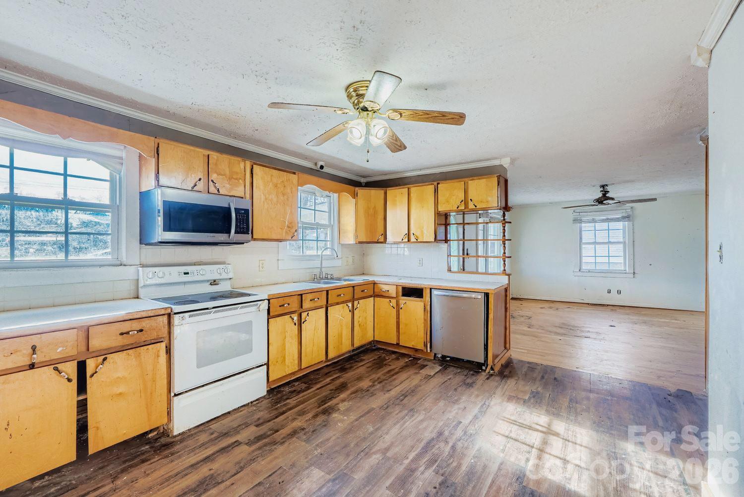 901 Klondale Street — China Grove