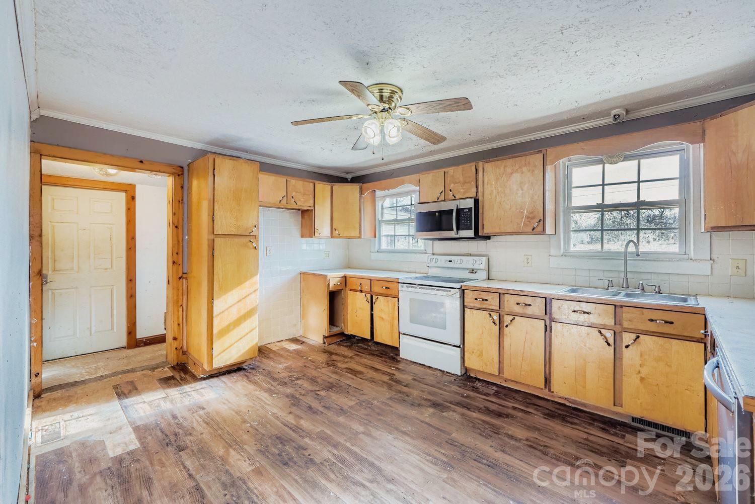 901 Klondale Street — China Grove