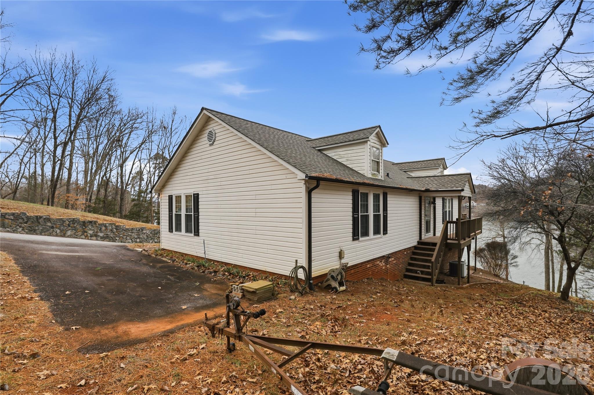 105 Mountain Aire Drive — Stony Point
