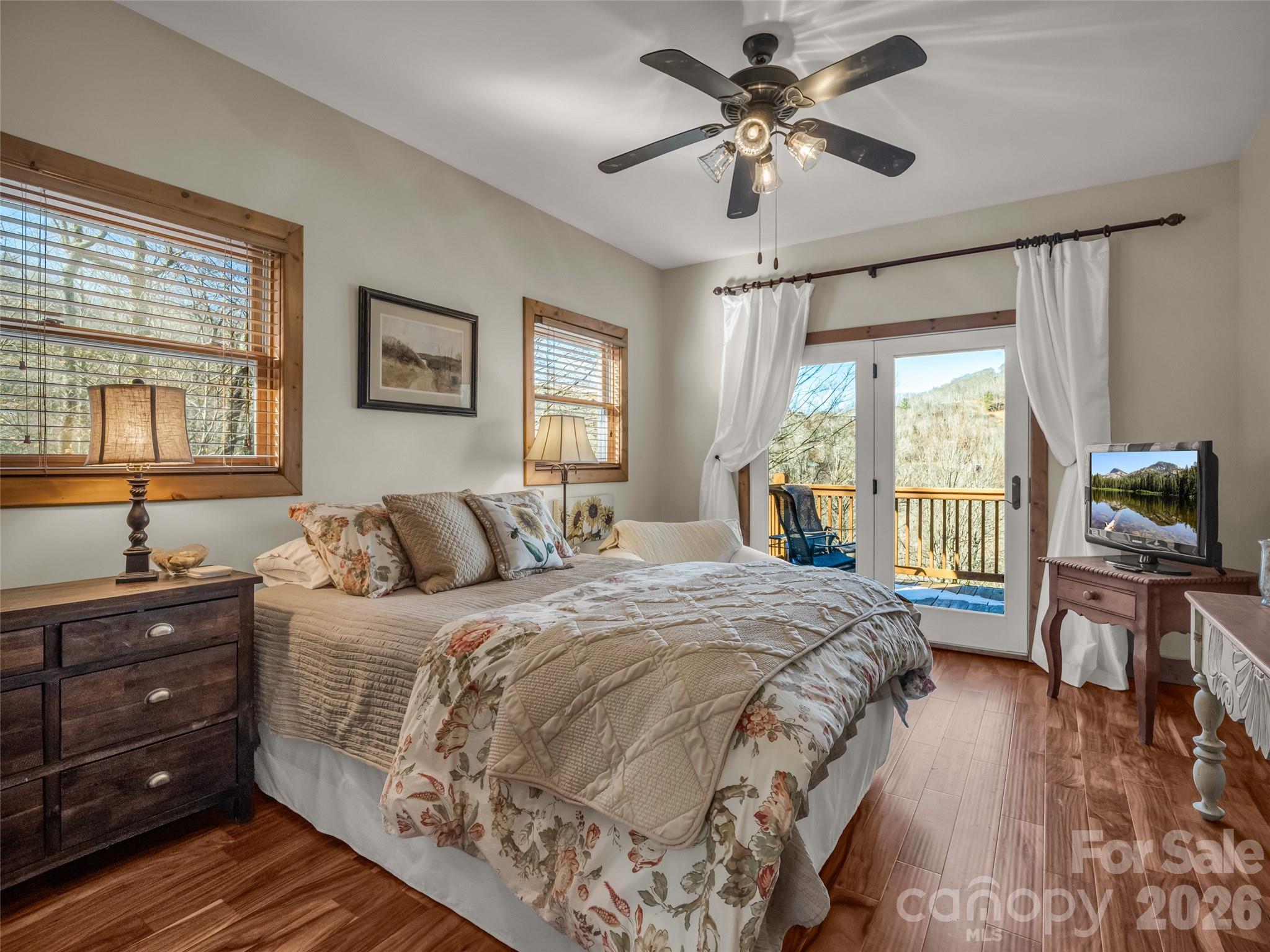 32 Zebulon Lane — Mars Hill