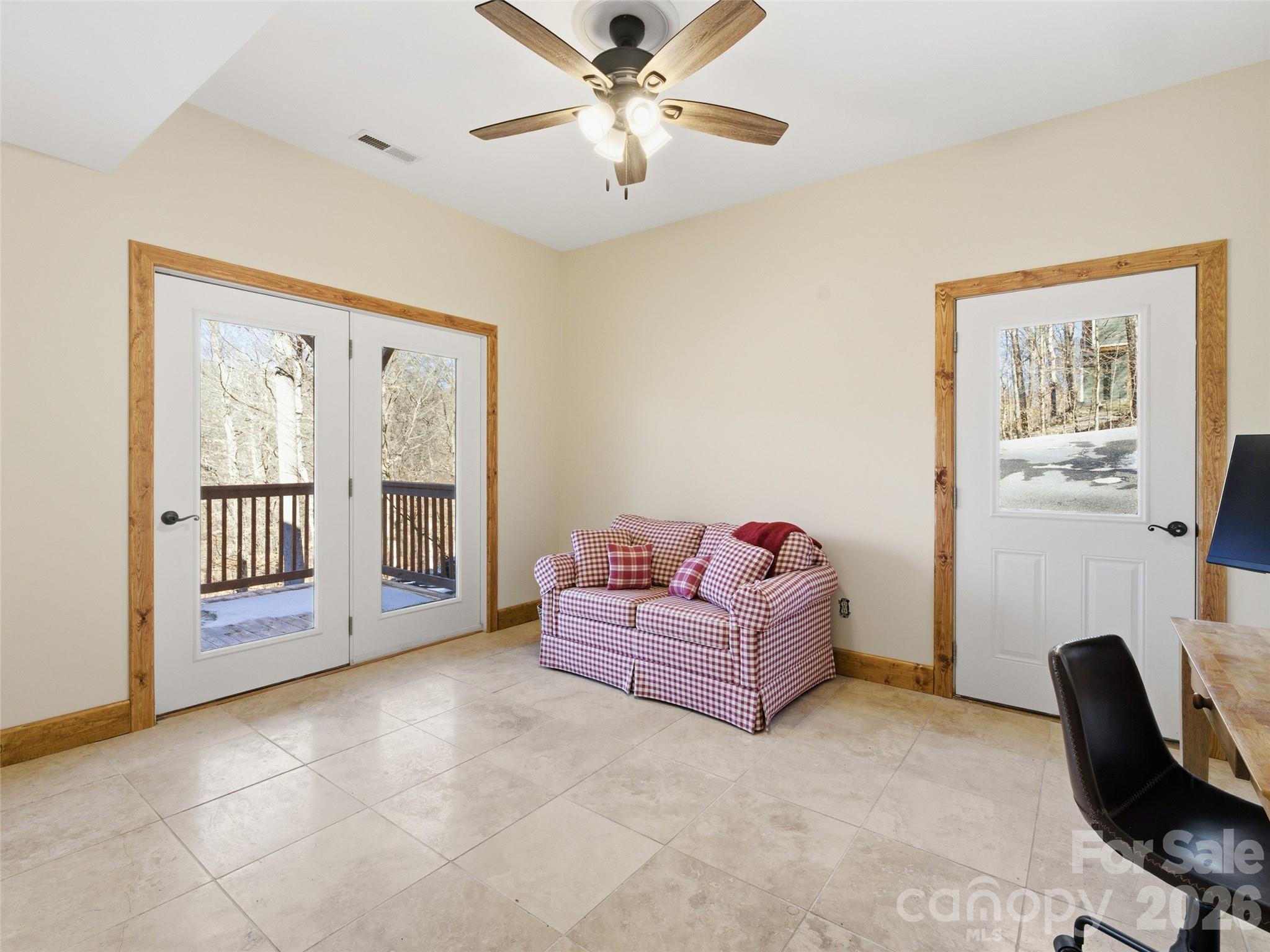 32 Zebulon Lane — Mars Hill