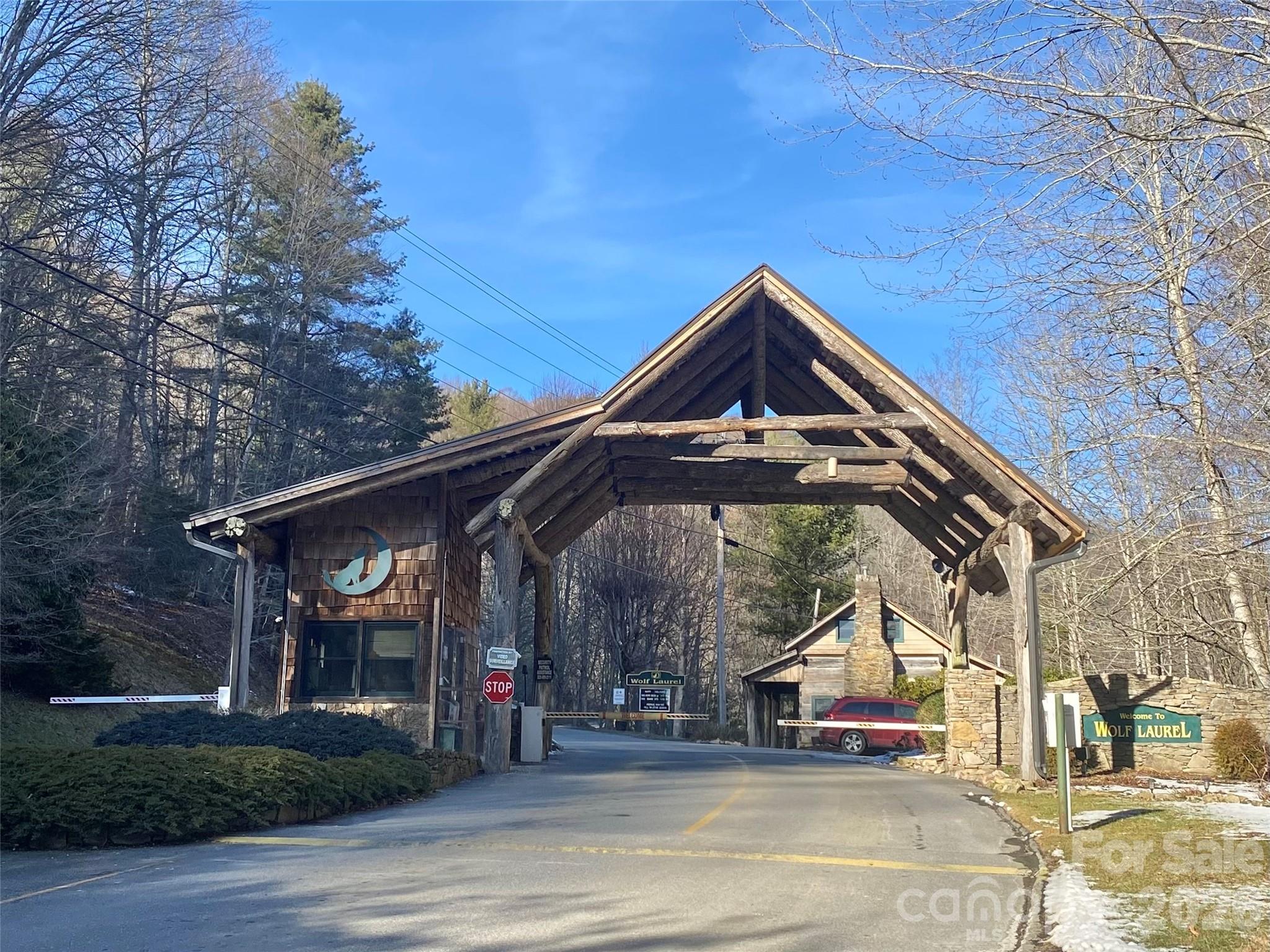 32 Zebulon Lane — Mars Hill
