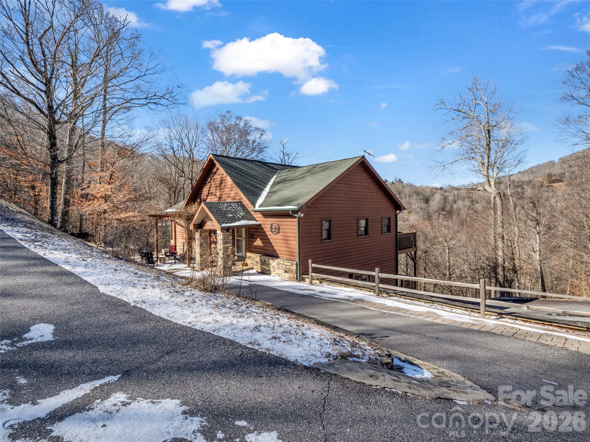 32 Zebulon Lane — Mars Hill