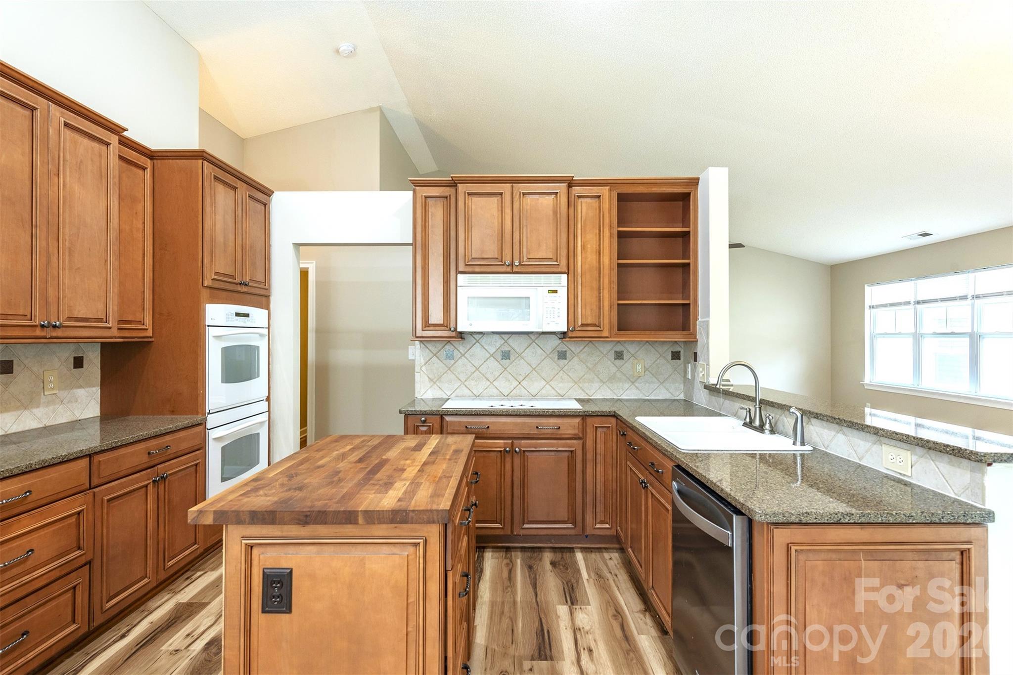 50 Clear Creekside Drive — Hendersonville