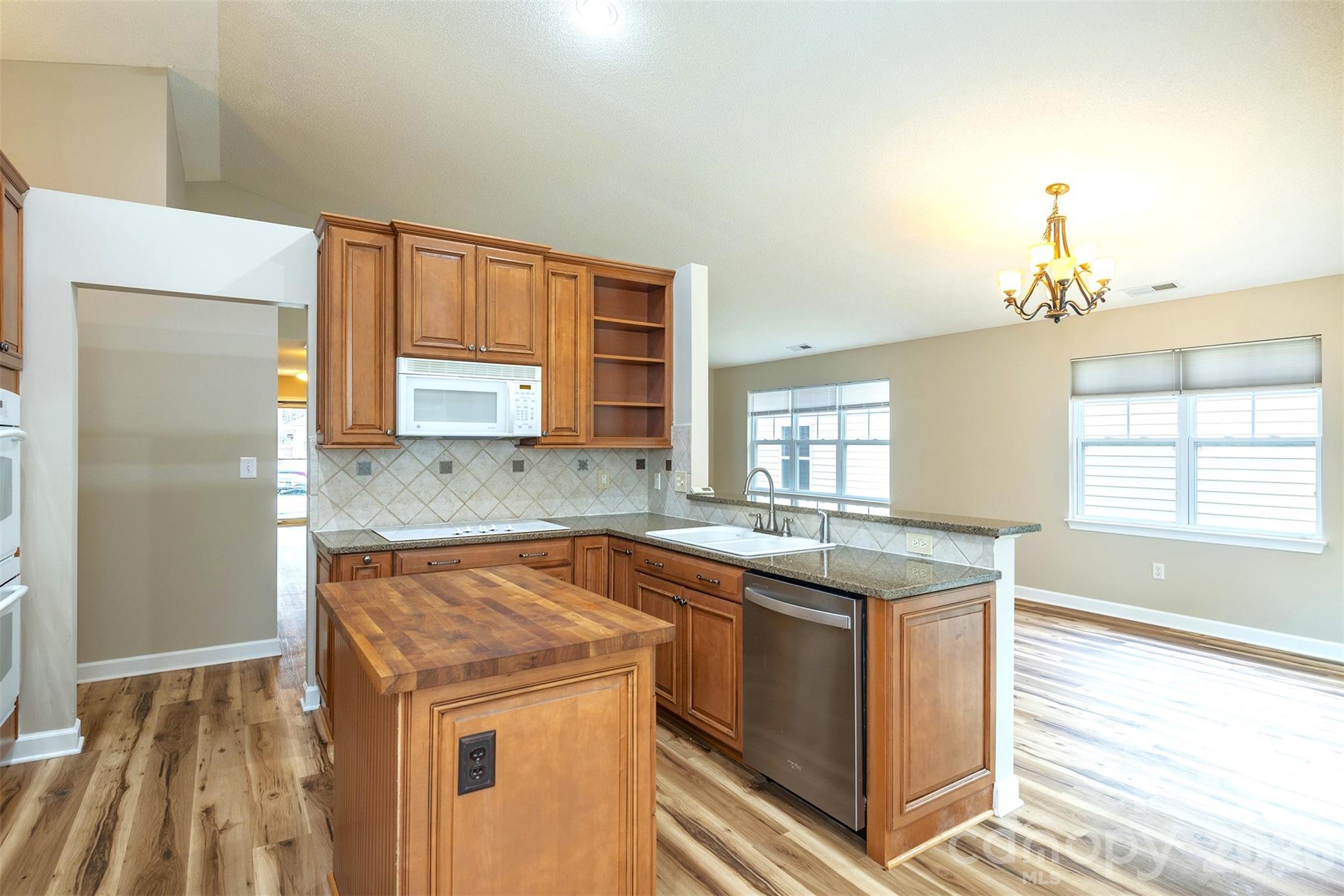 50 Clear Creekside Drive — Hendersonville