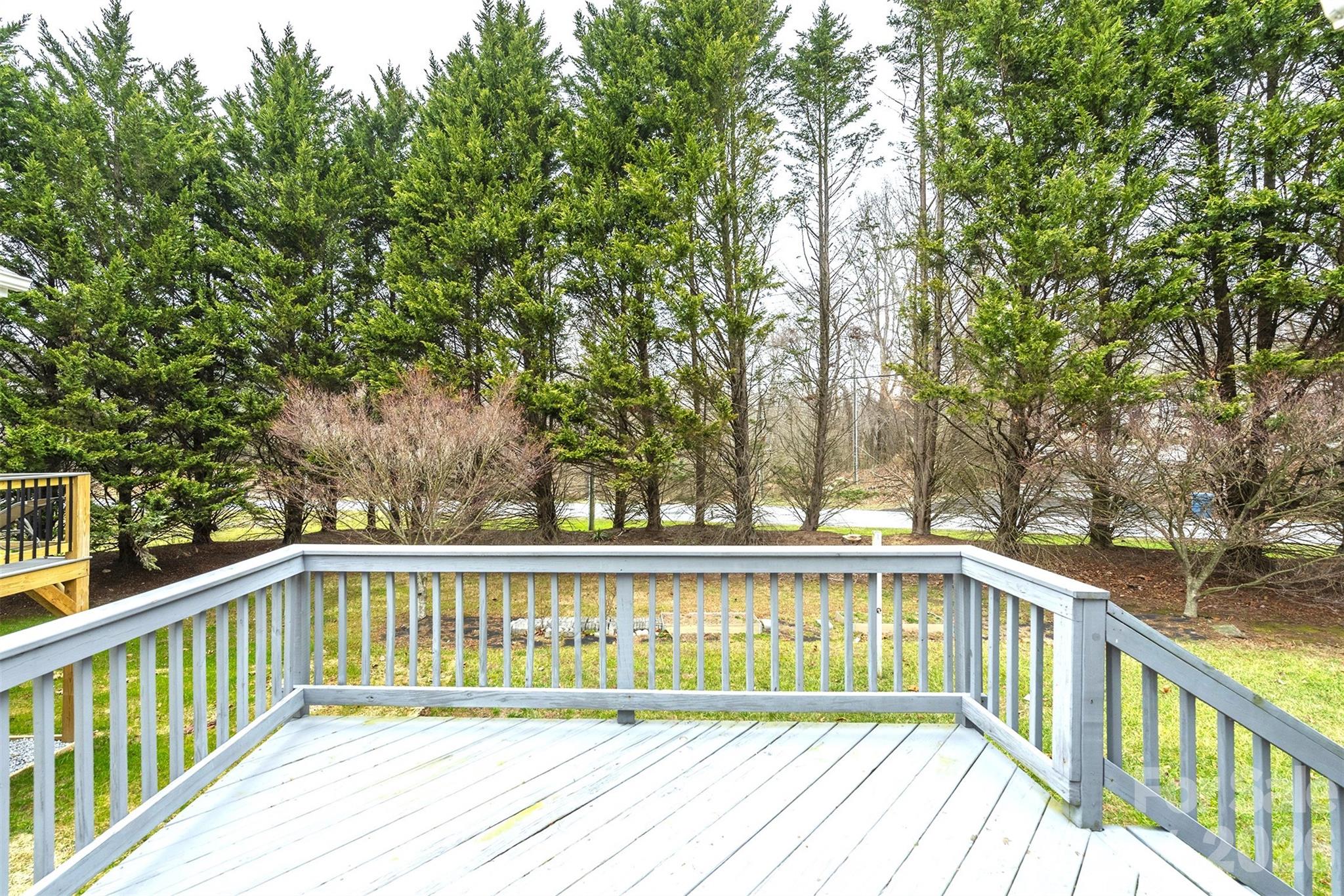 50 Clear Creekside Drive — Hendersonville