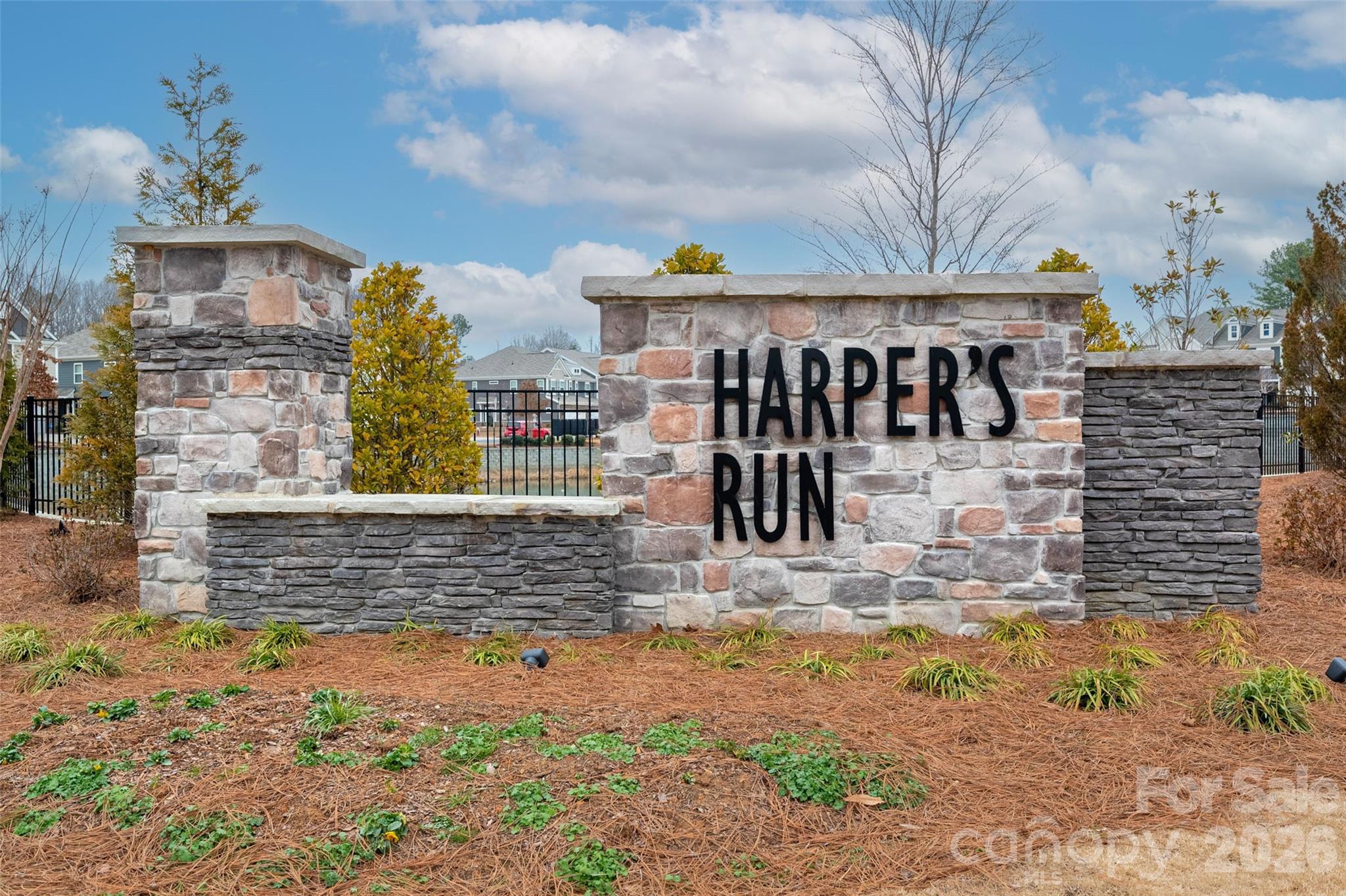 215 Harpers Run Lane — Matthews