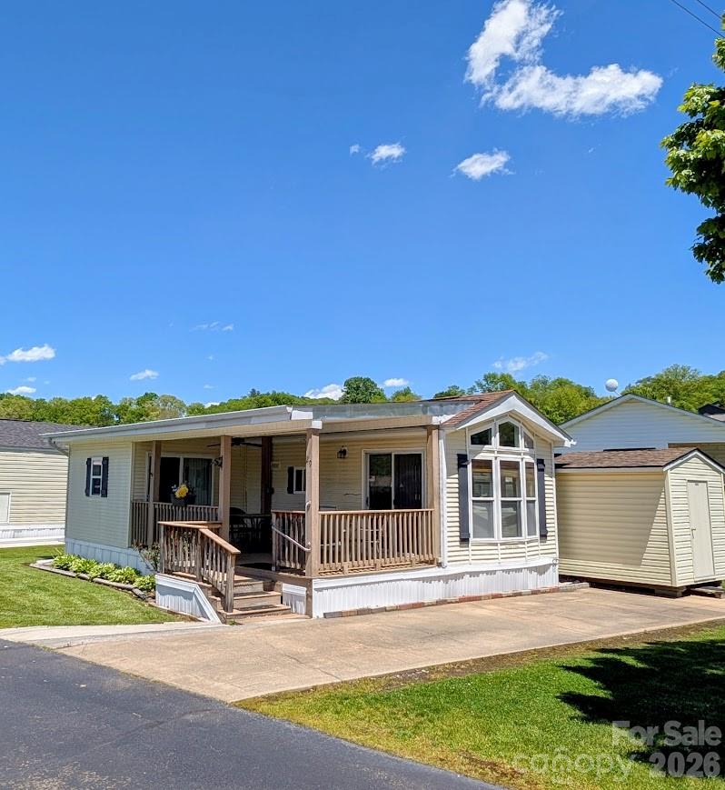 29 Polka Lane — Waynesville
