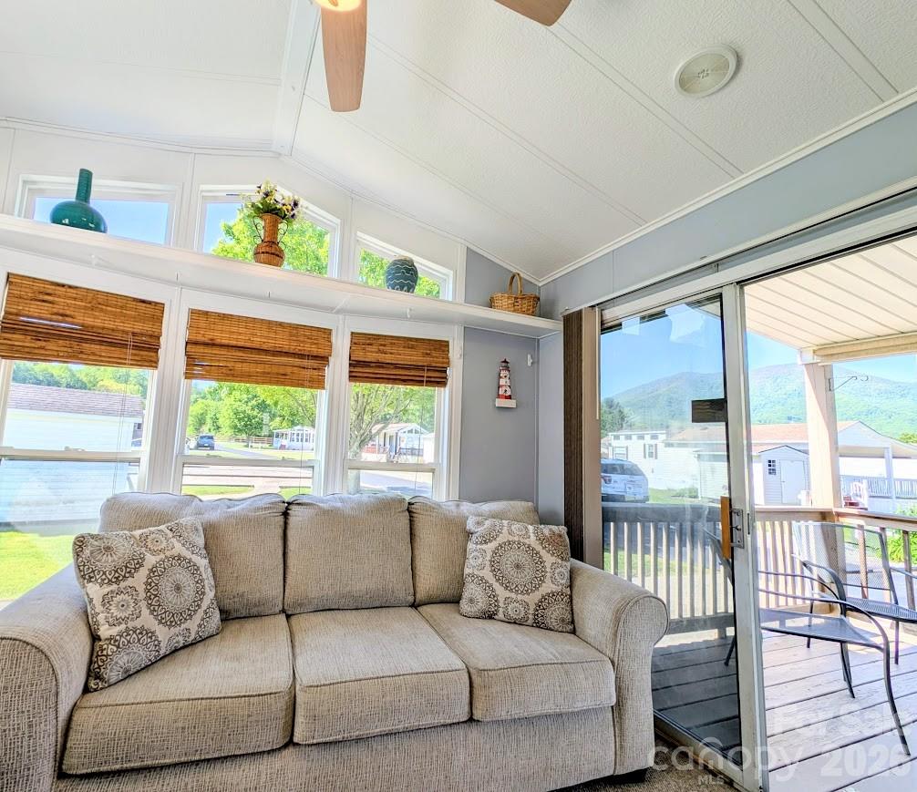 29 Polka Lane — Waynesville