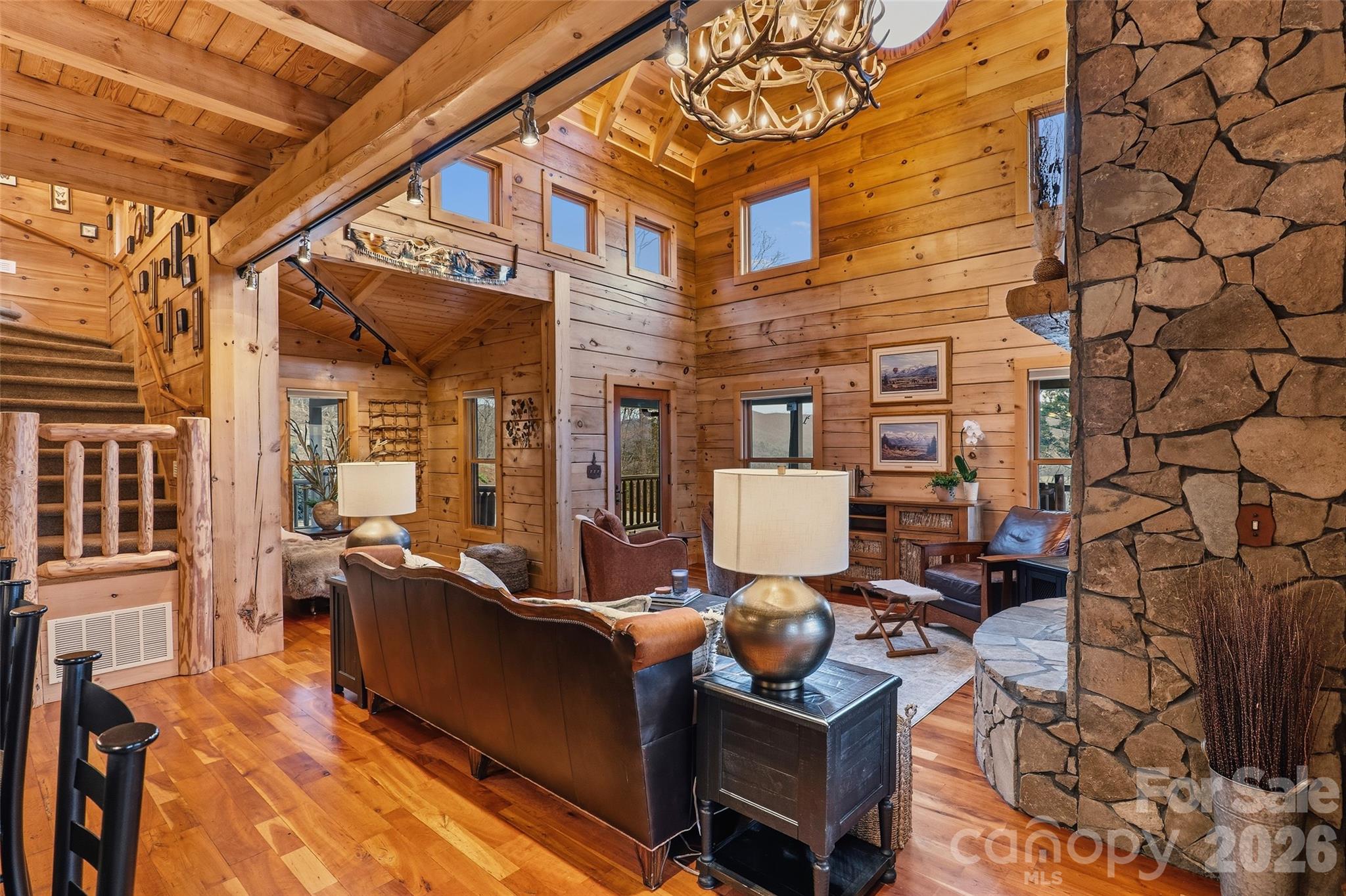 112 Hamburg Mountain Road — Weaverville