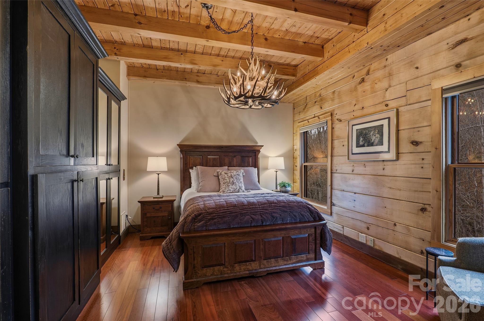 112 Hamburg Mountain Road — Weaverville