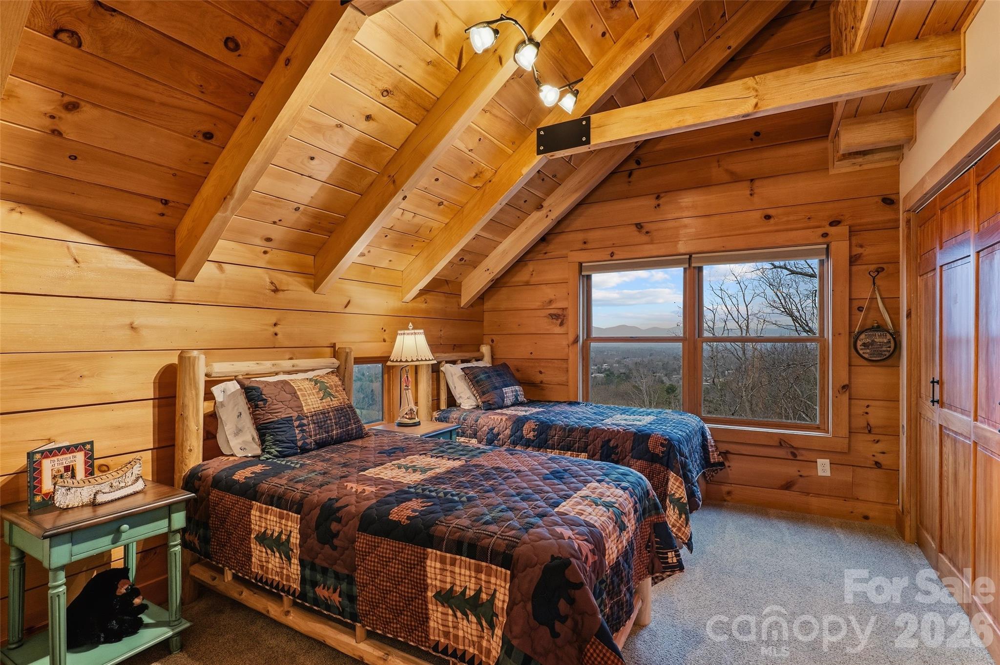 112 Hamburg Mountain Road — Weaverville