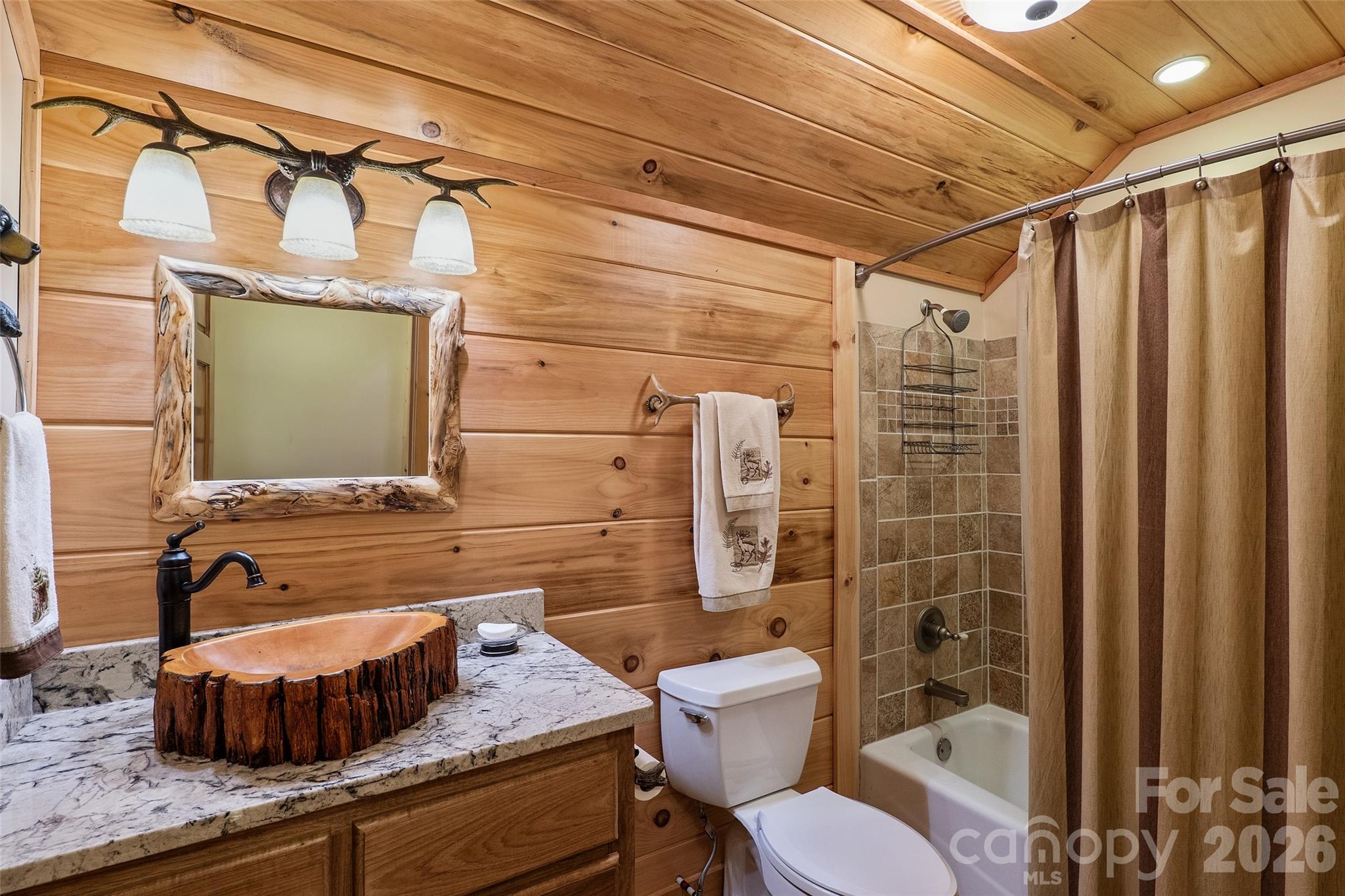 112 Hamburg Mountain Road — Weaverville