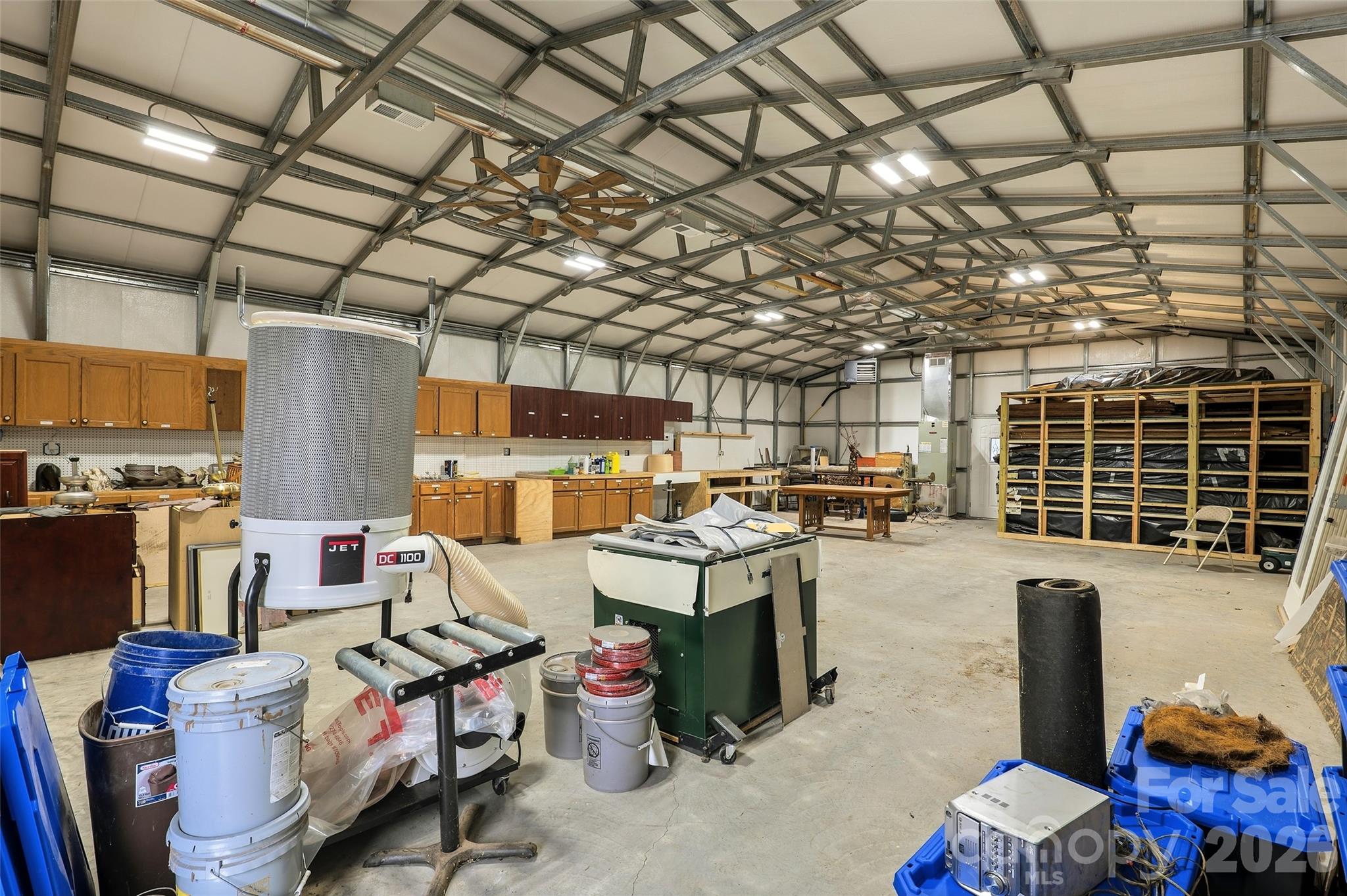 112 Hamburg Mountain Road — Weaverville