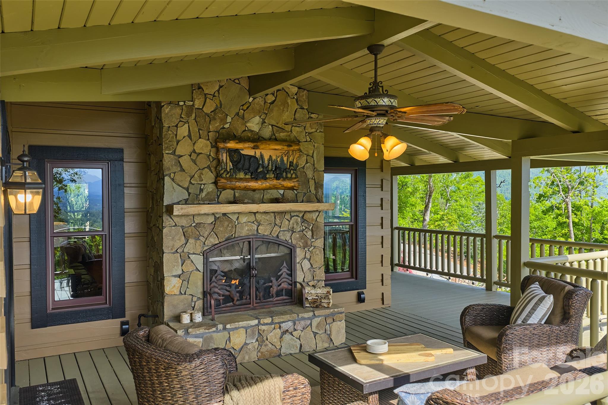 112 Hamburg Mountain Road — Weaverville