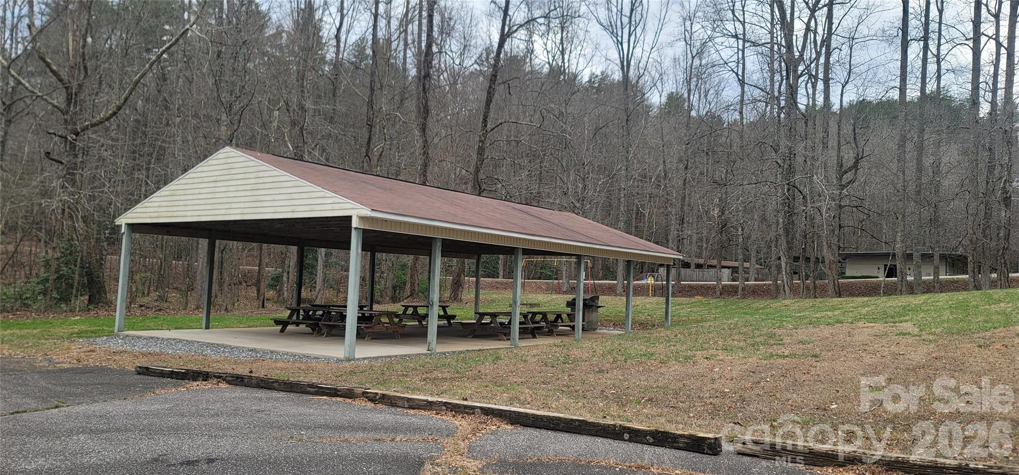 7882 Kinglet Road — Connelly Springs