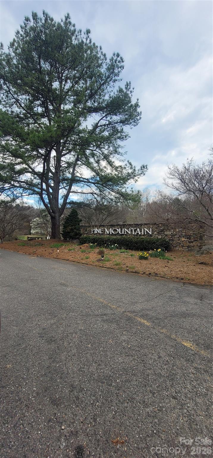 7882 Kinglet Road — Connelly Springs