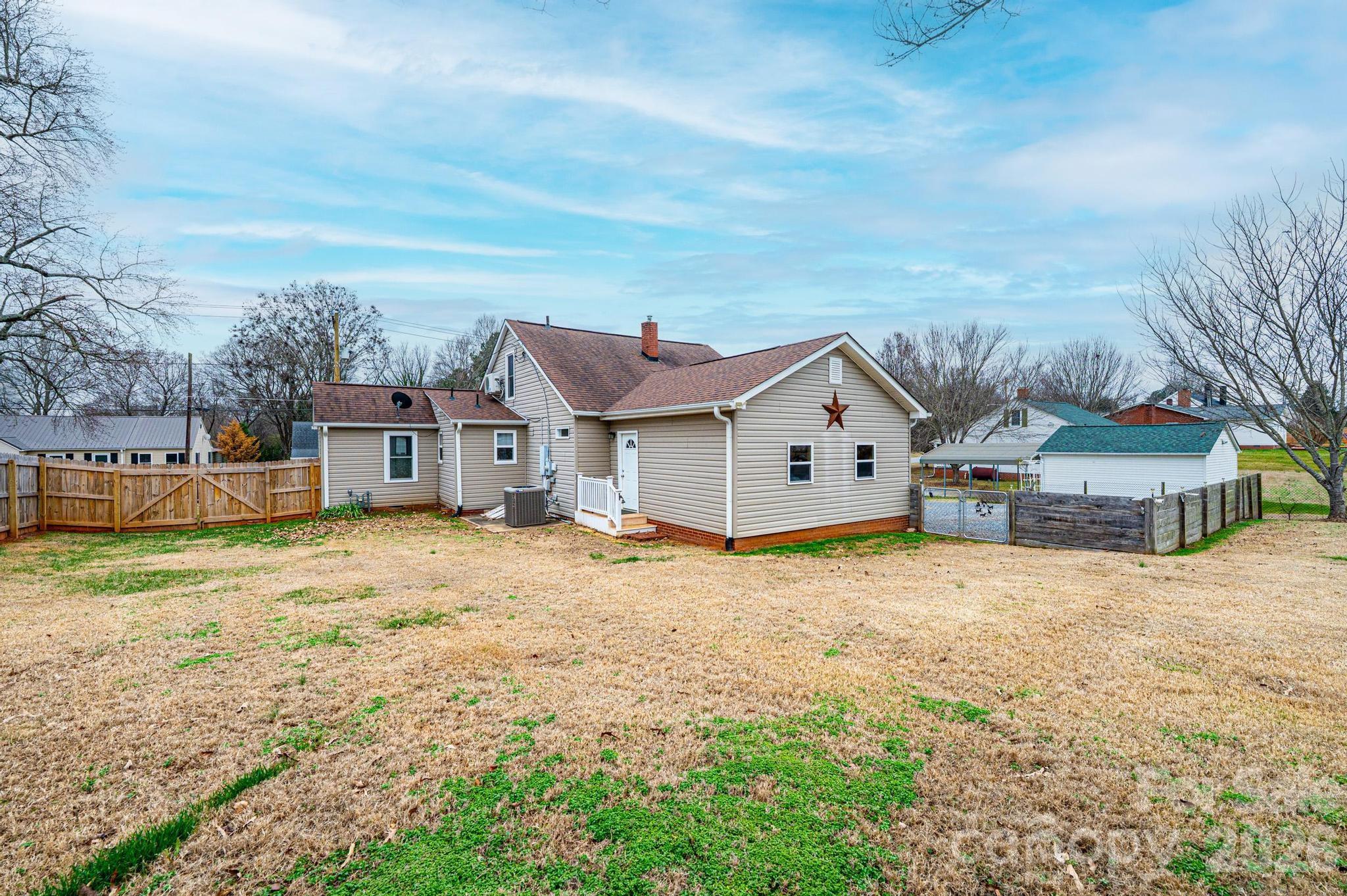 235 Spring Street — Mocksville