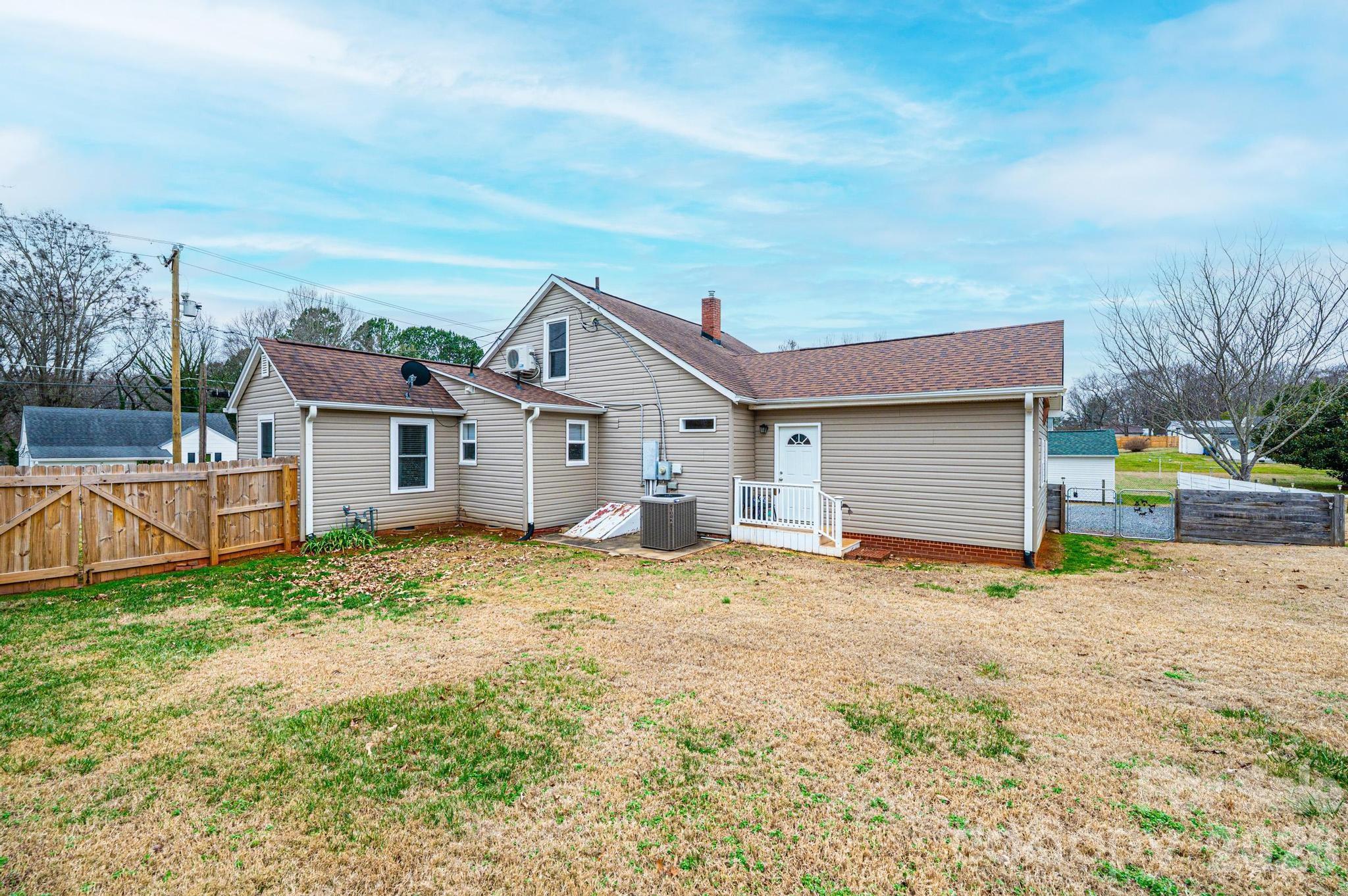 235 Spring Street — Mocksville