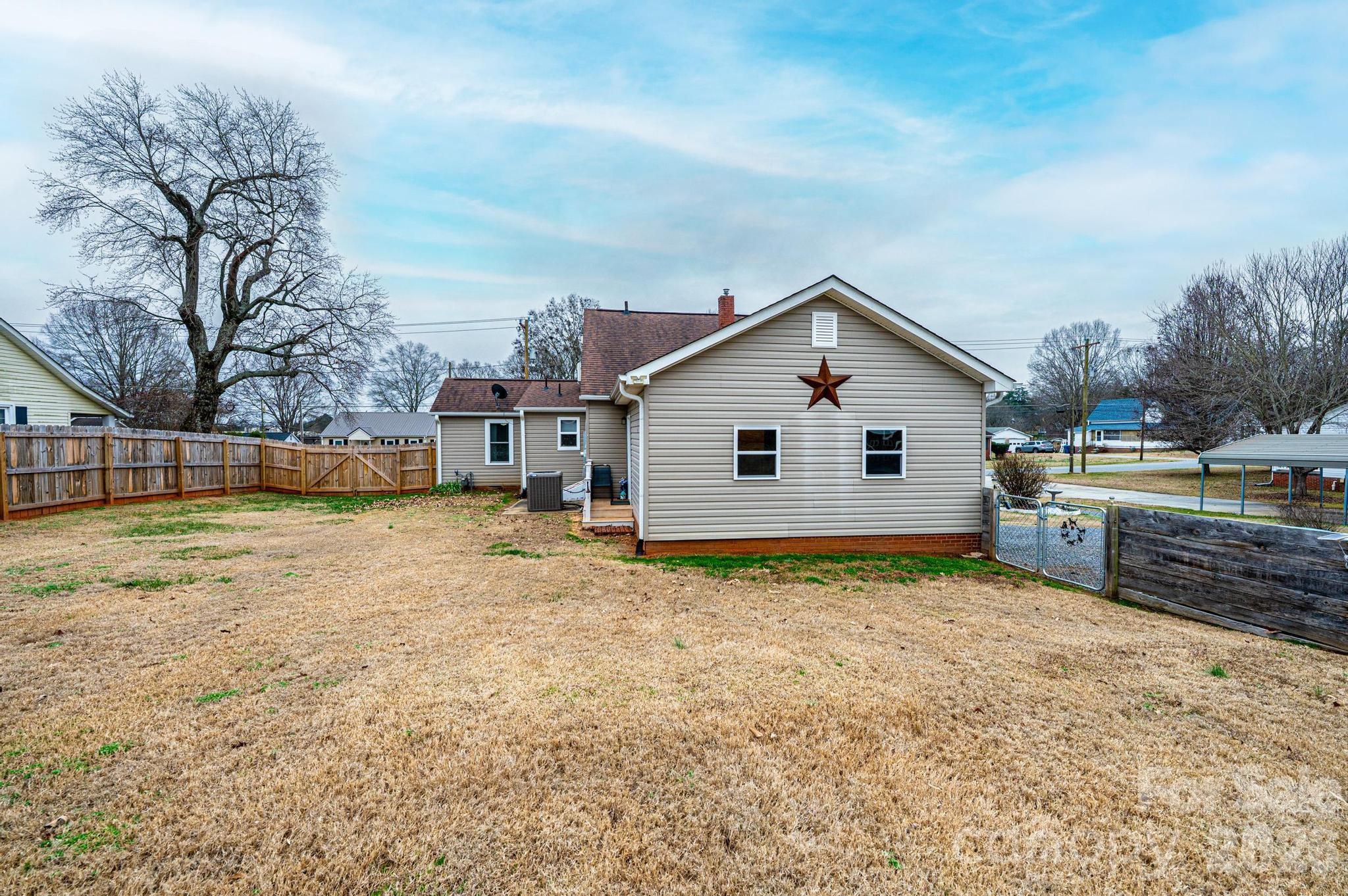 235 Spring Street — Mocksville