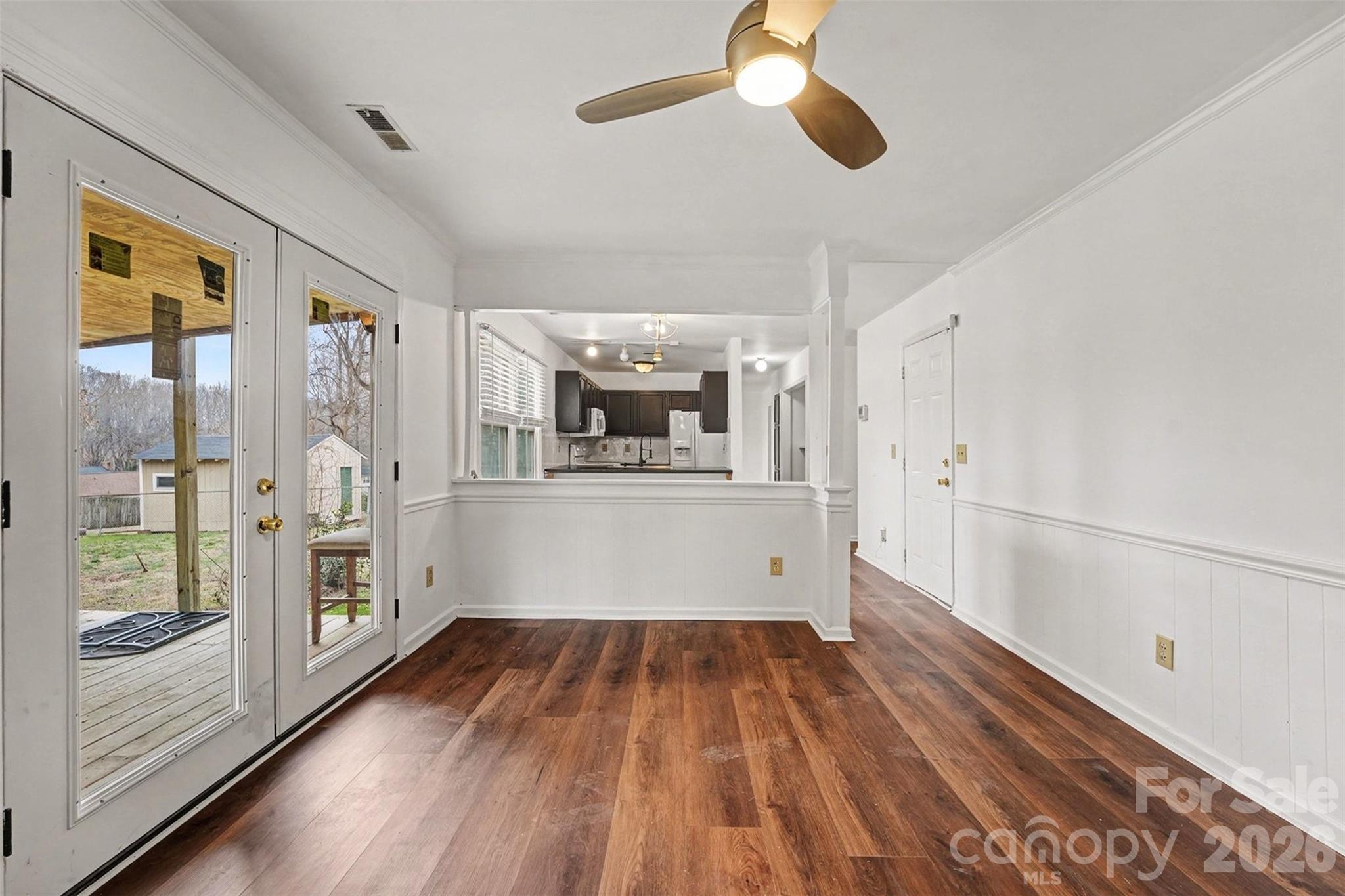 5609 Beaconsfield Road — Charlotte