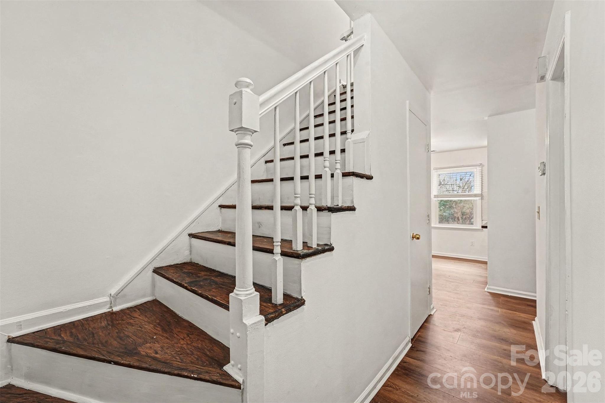 5609 Beaconsfield Road — Charlotte