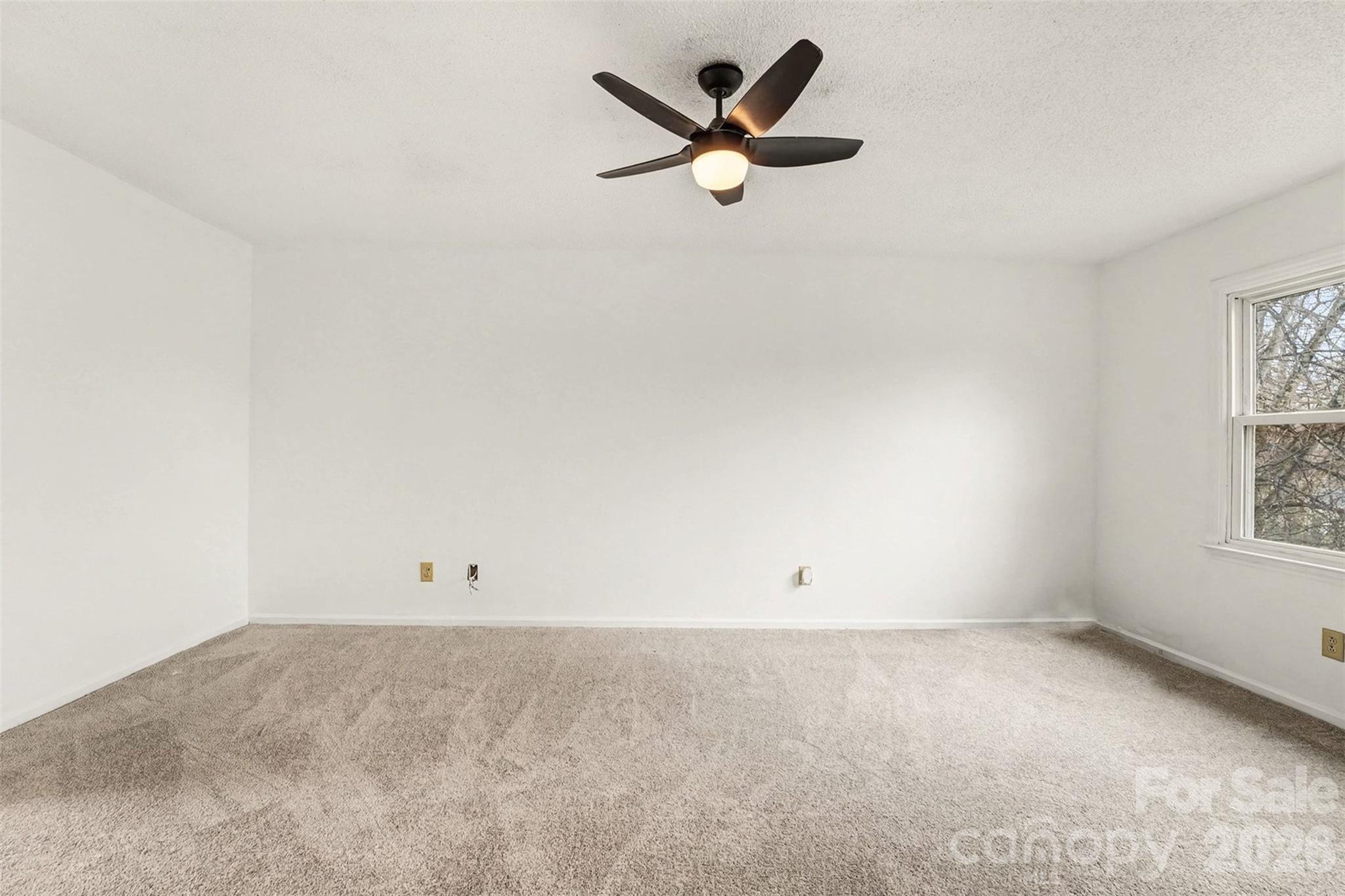 5609 Beaconsfield Road — Charlotte