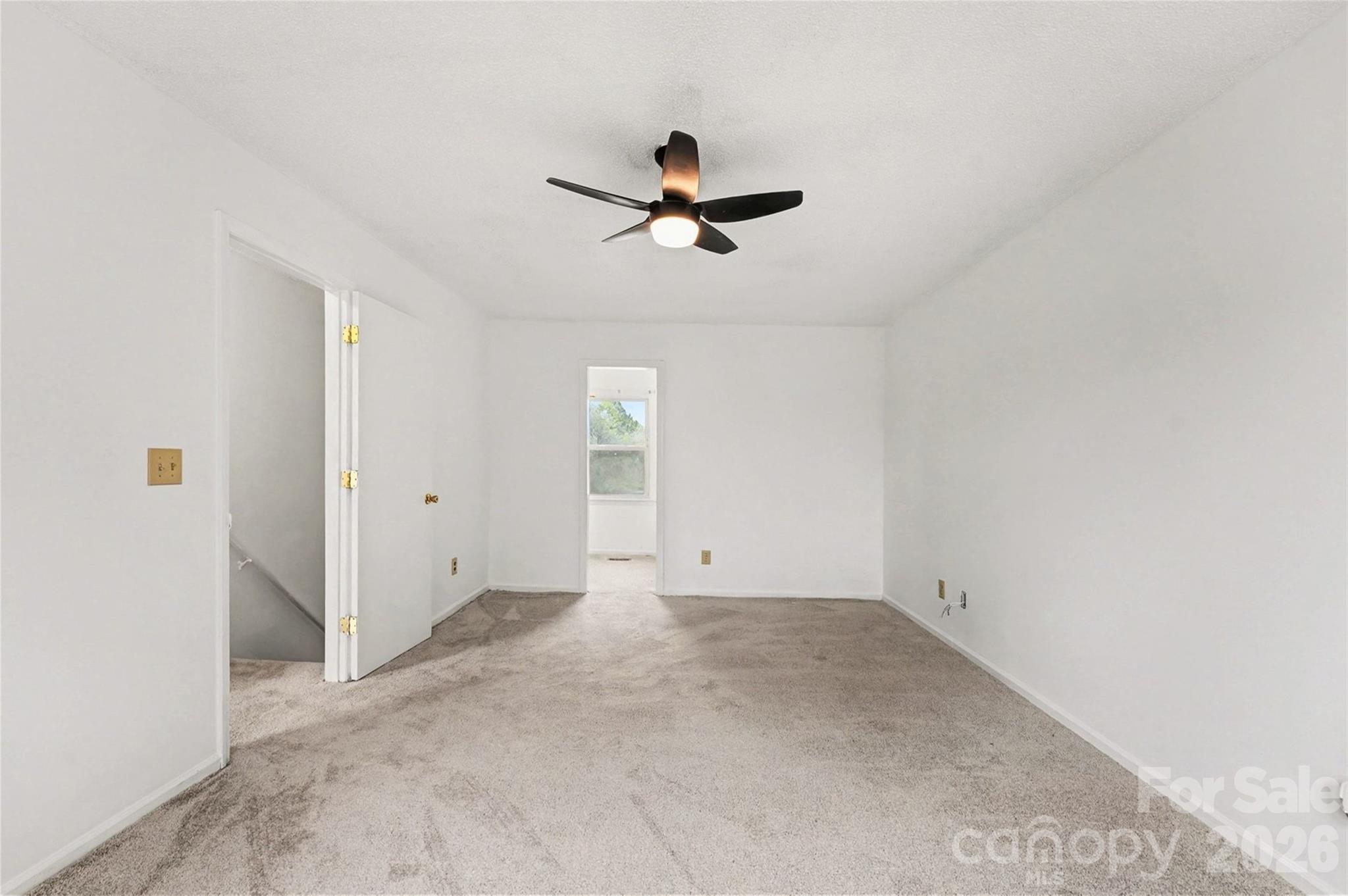 5609 Beaconsfield Road — Charlotte