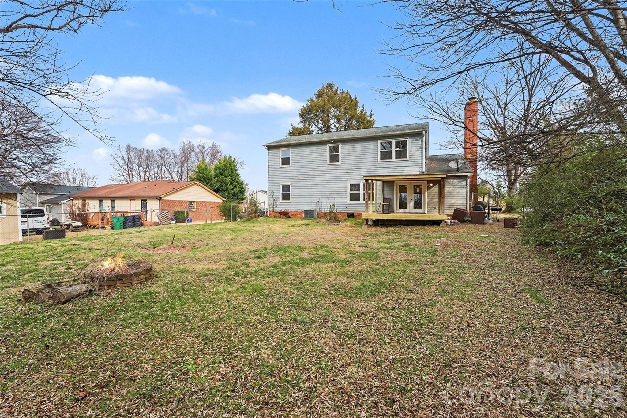 5609 Beaconsfield Road — Charlotte