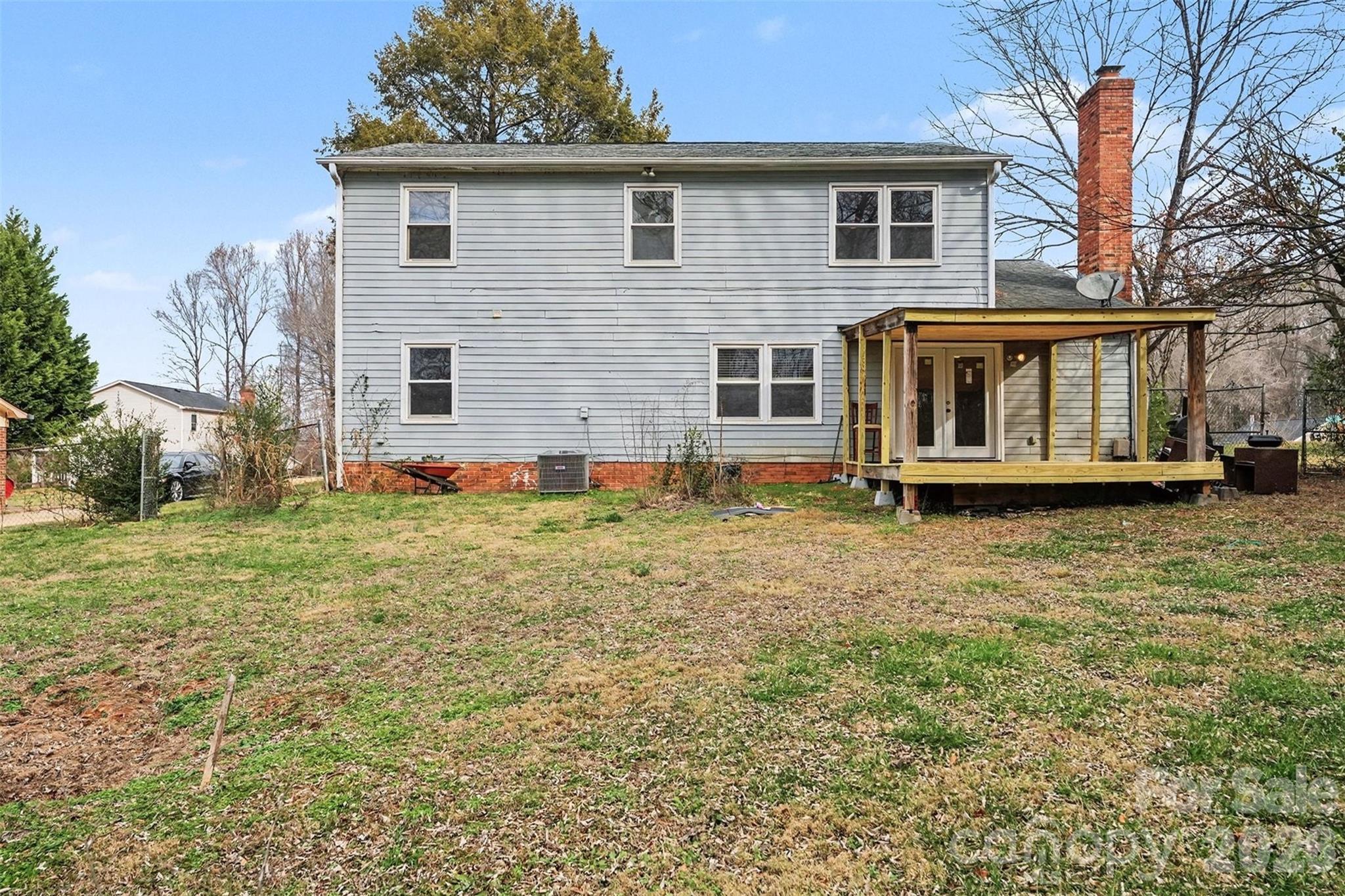 5609 Beaconsfield Road — Charlotte