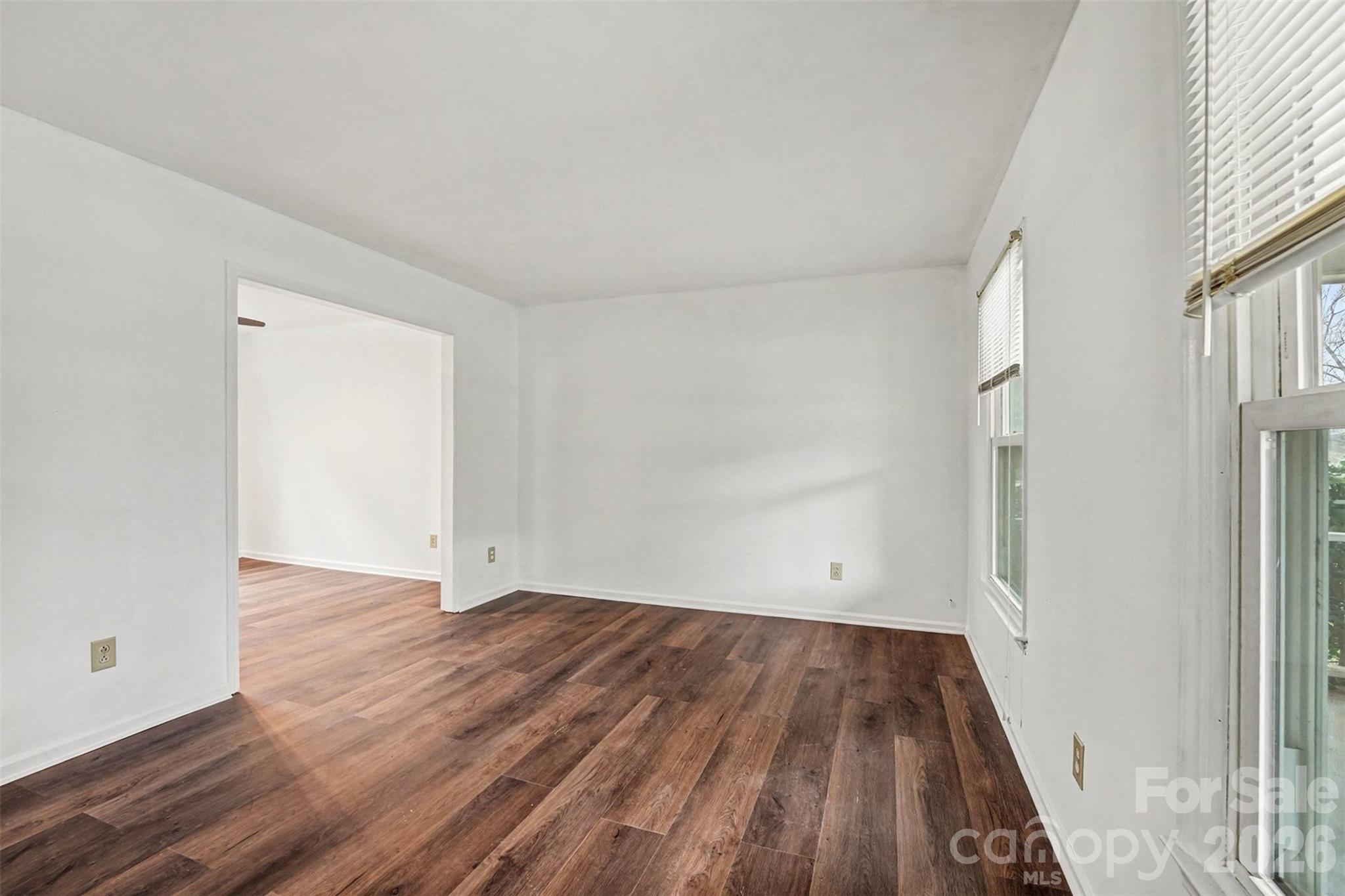 5609 Beaconsfield Road — Charlotte