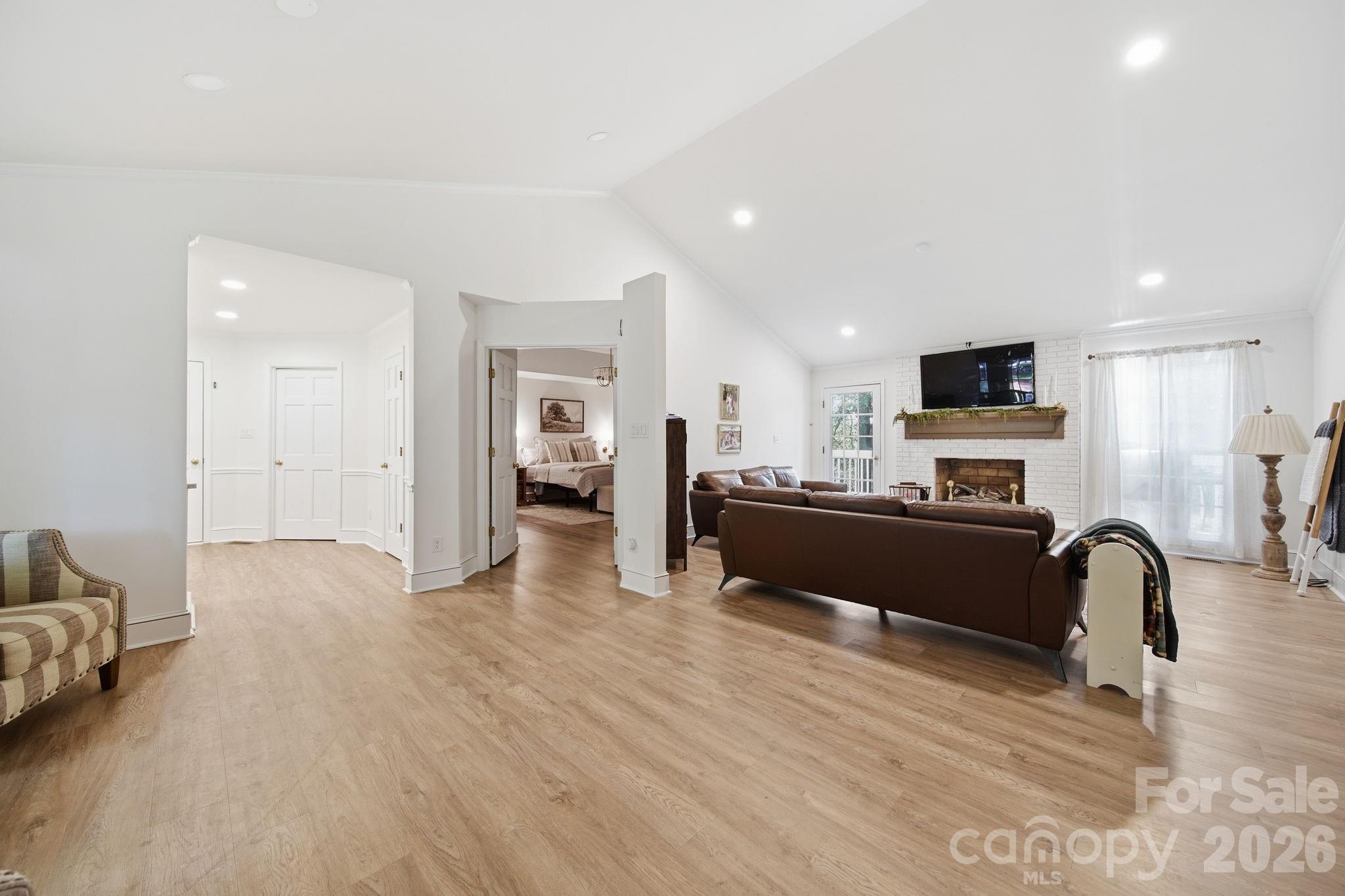 2721 Tara Drive — Monroe